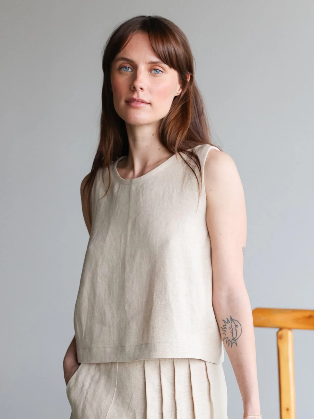 &rlm;Summer Stock Sale ☀️
&rlm;A few pieces are still available online on my Summer Stock Sale page, but they&rsquo;re going fast! Check it out before they&rsquo;re gone.

&rlm;In the photo: the Joy Tank Top paired with the Rumi Wrap Skirt in Natural