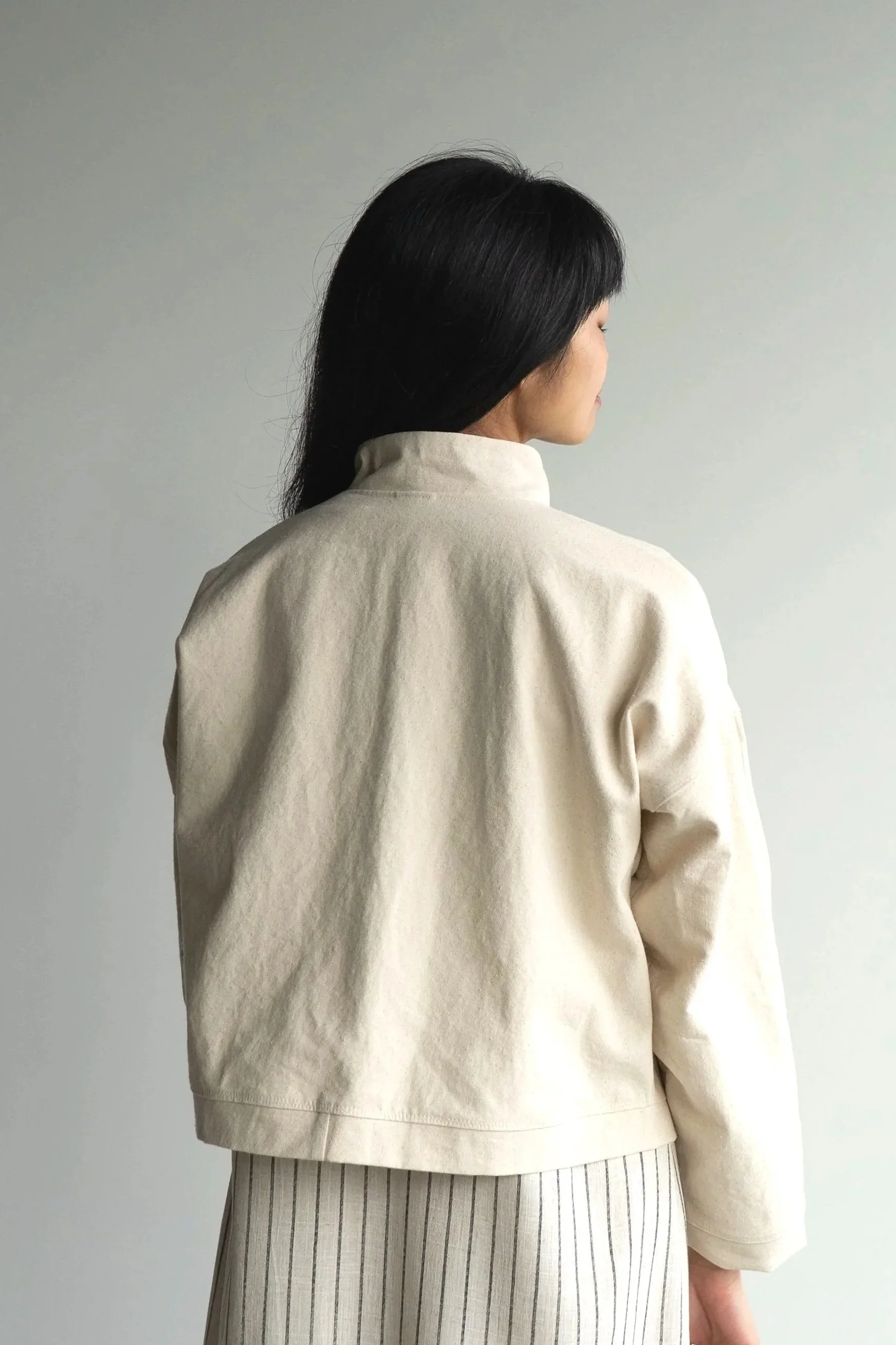 crop-jacket-cotton-canvas-back.jpg