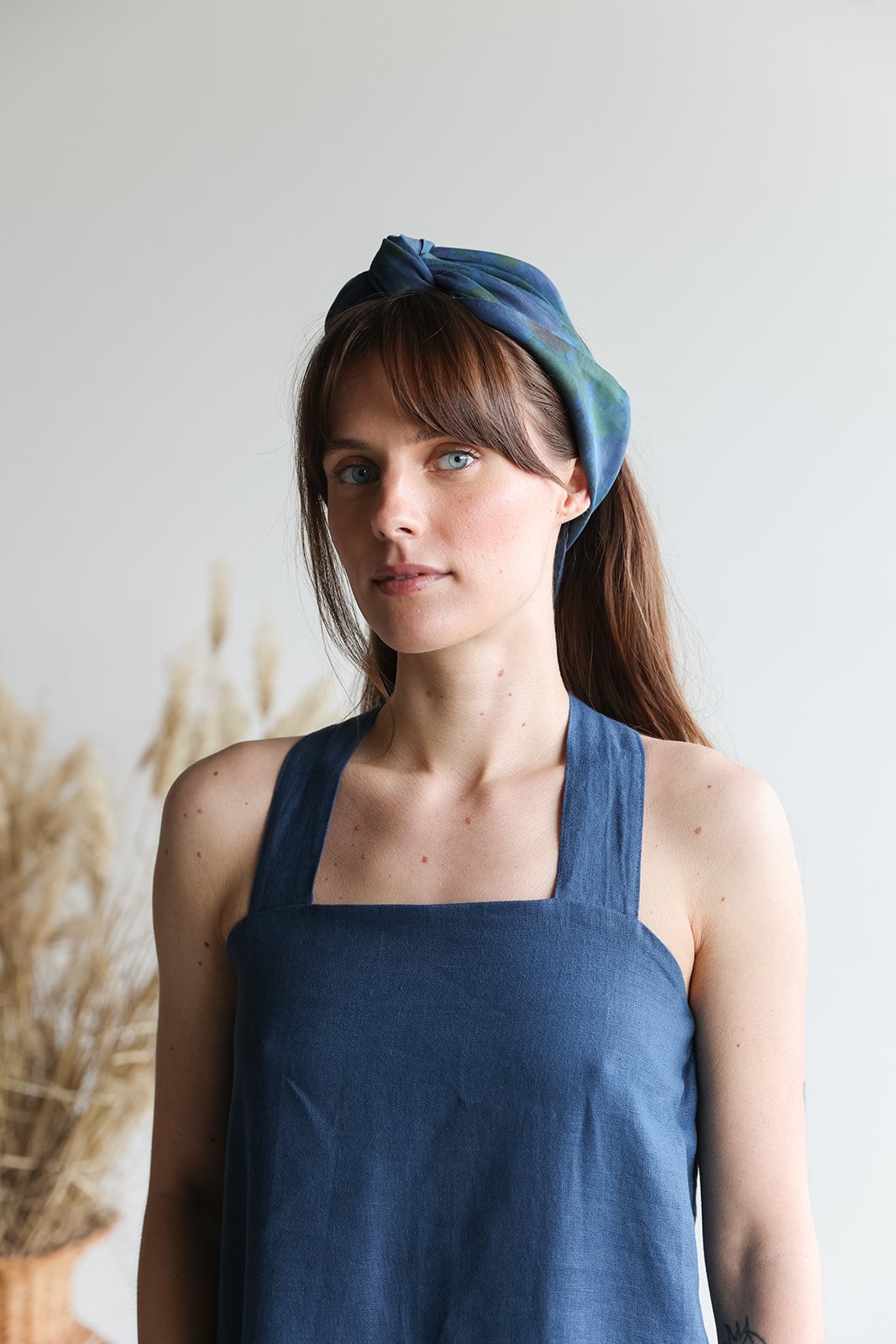 nomi-designs-linen-straps-dress-front-details.jpg