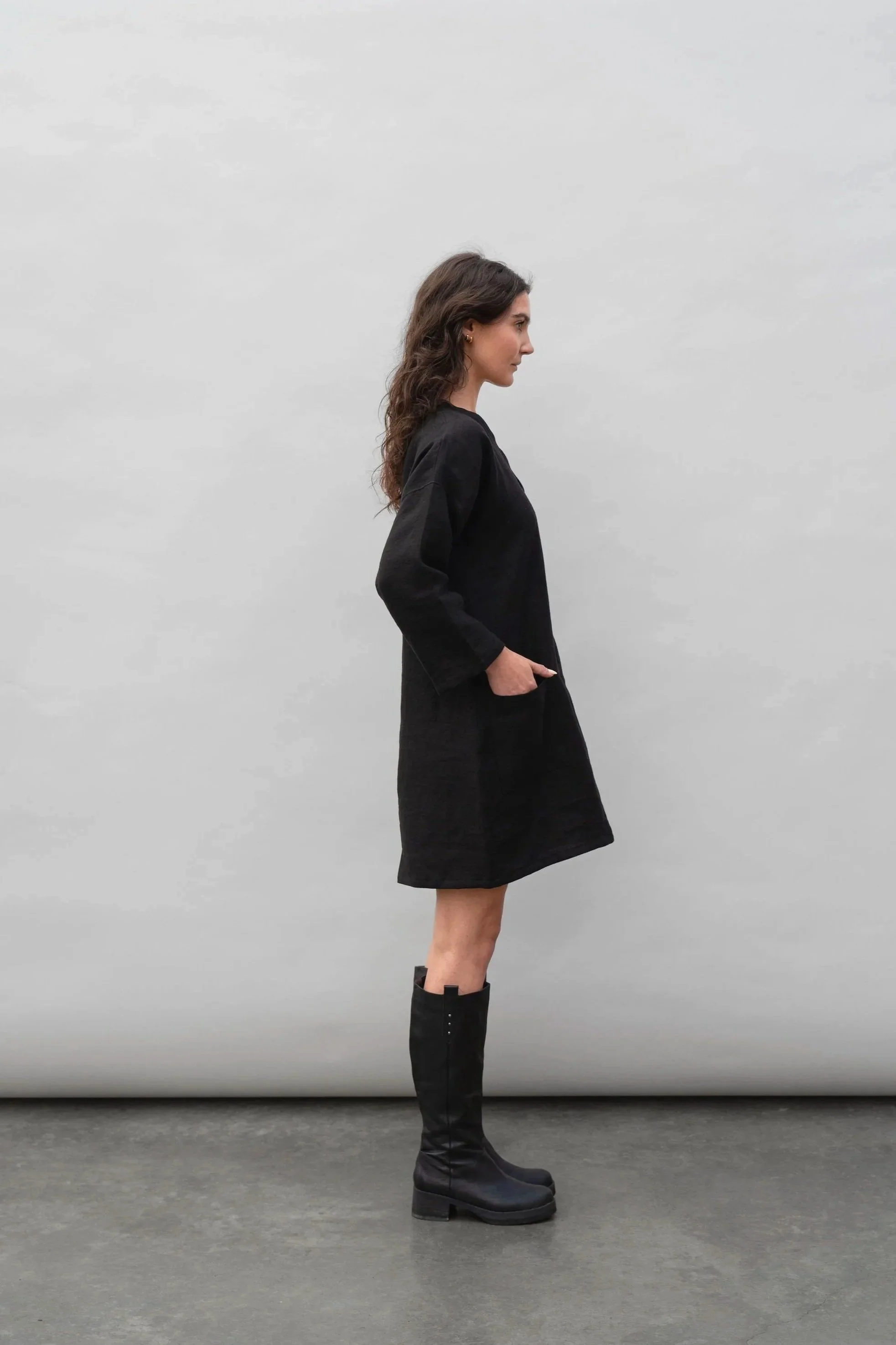 linen-dress-black-side.jpg