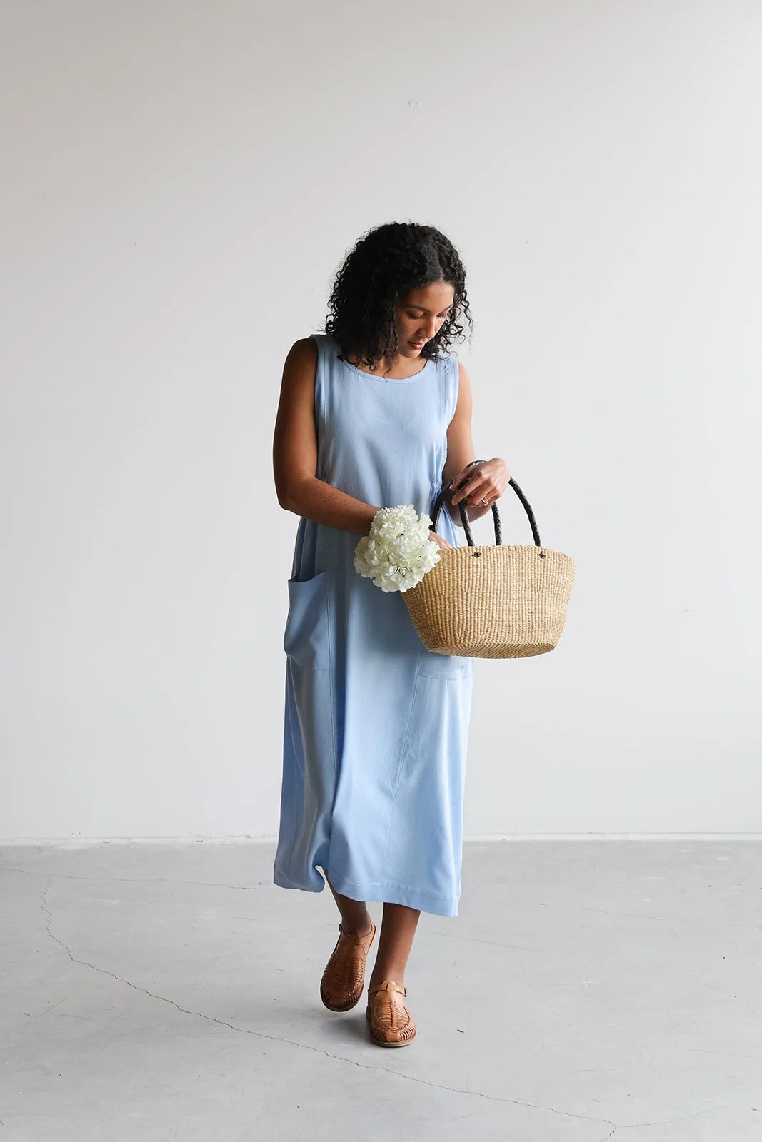 nomi-designs-linen-dress-sky-front.jpg