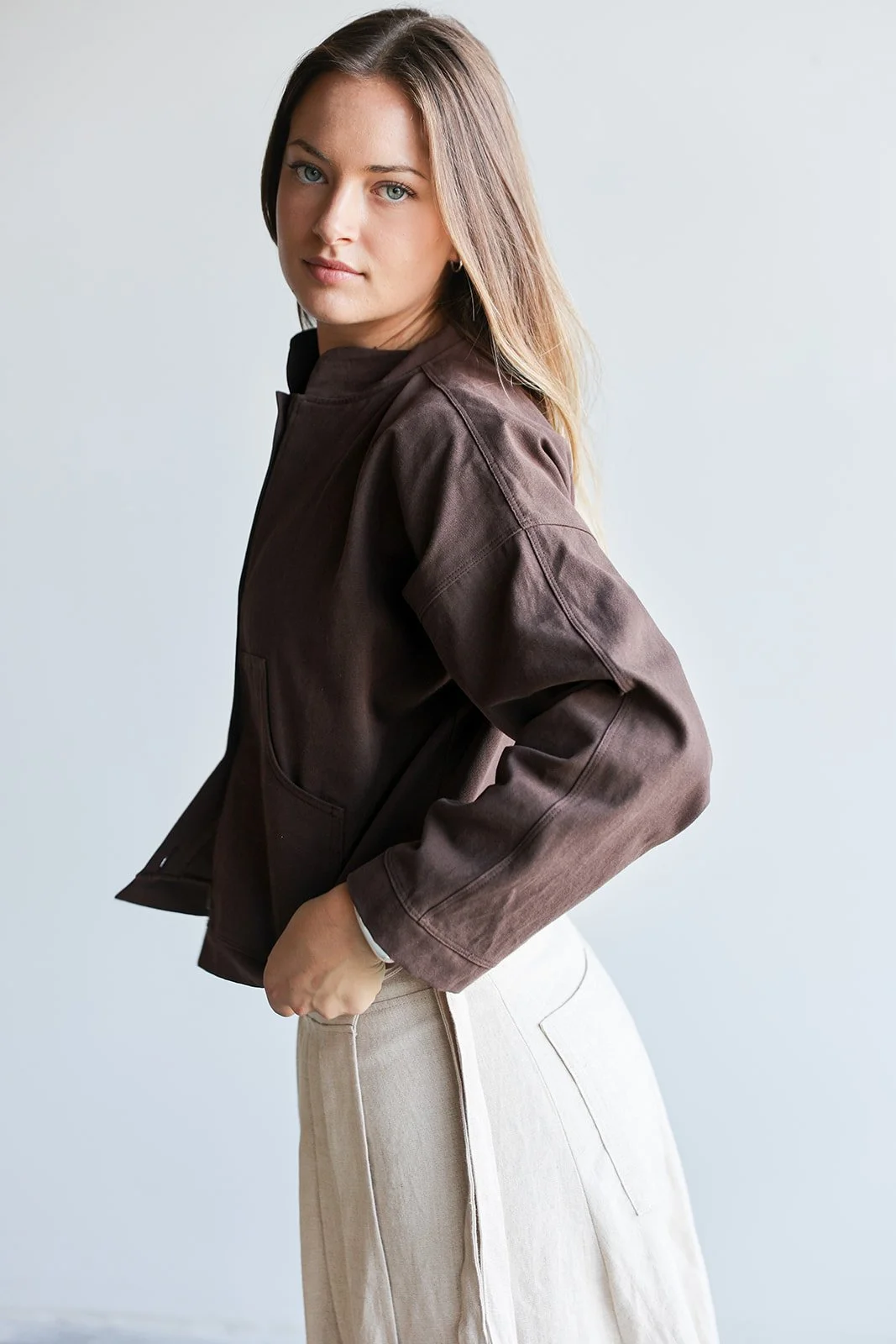 cottoc-canvas-brown-jacket-side.jpg