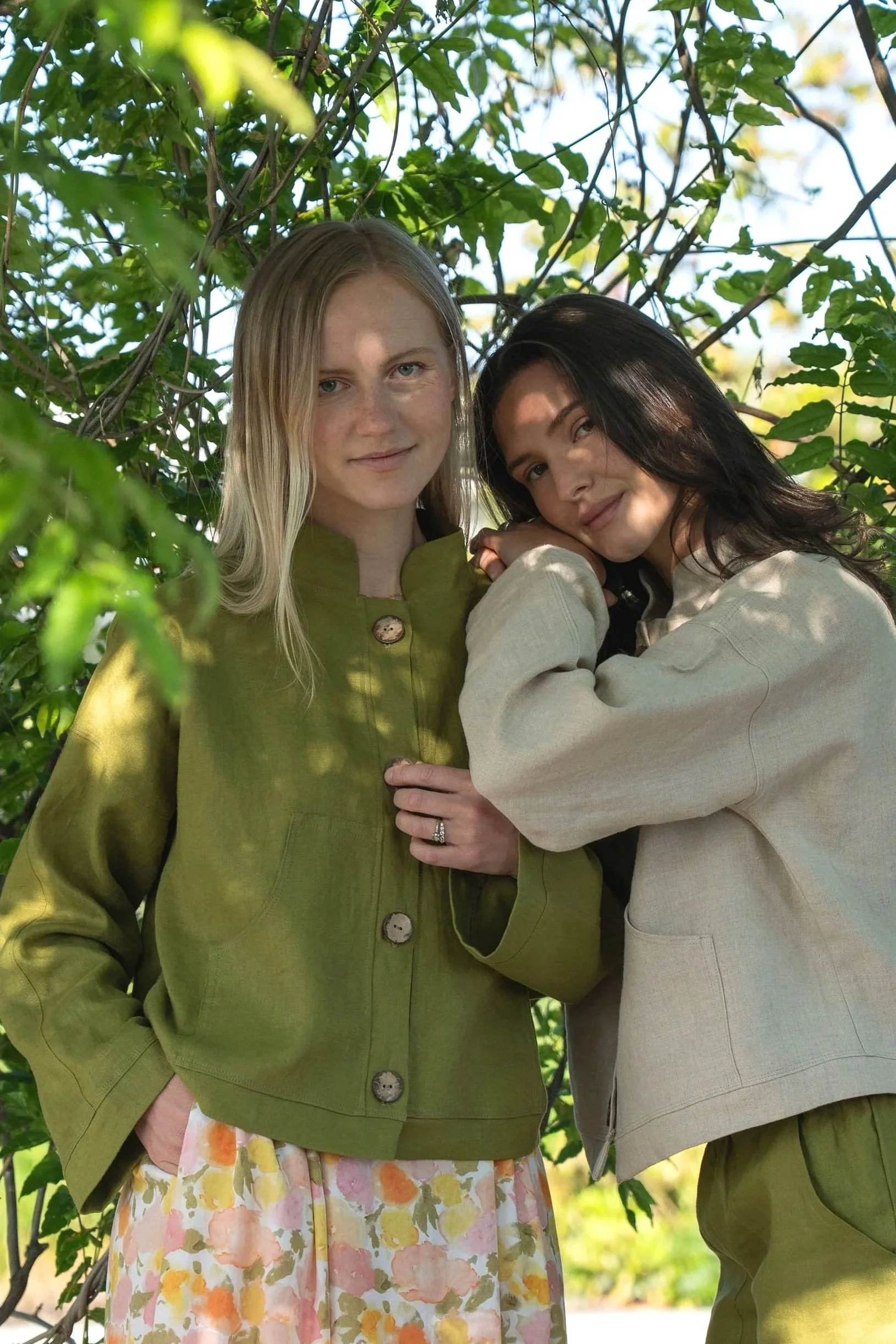 linen-jackets-pesto-naturaljpg.jpg