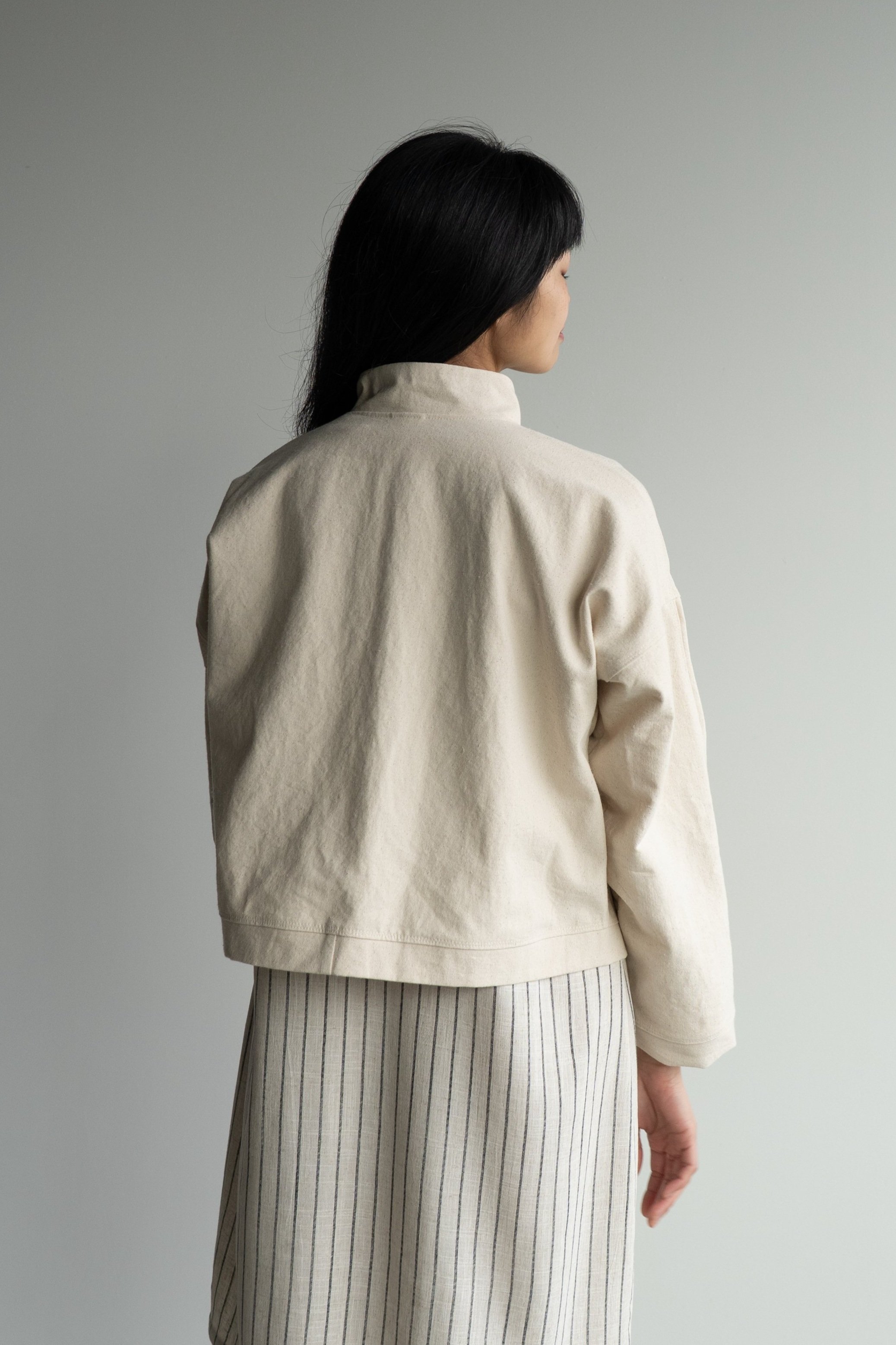 crop-jacket-cotton-canvas-back.jpg