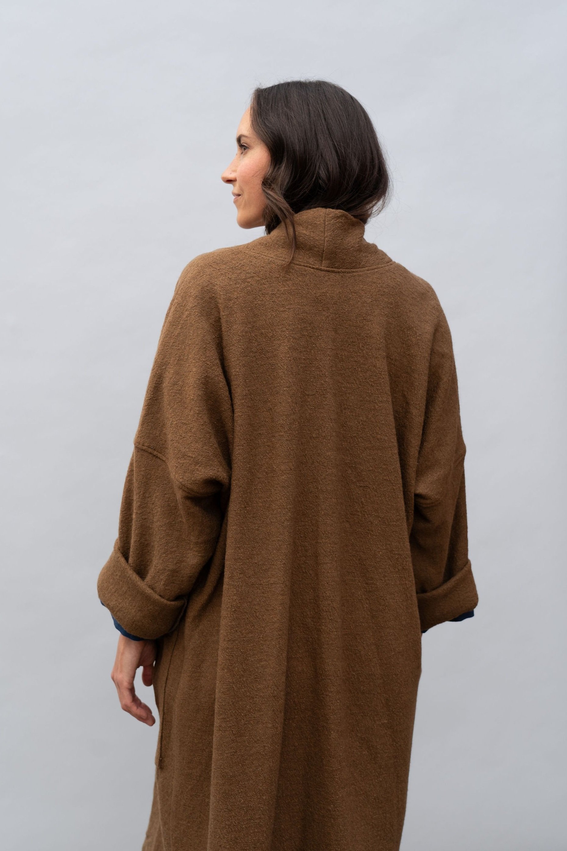 wool-coat-bark-back-look-aside.jpg
