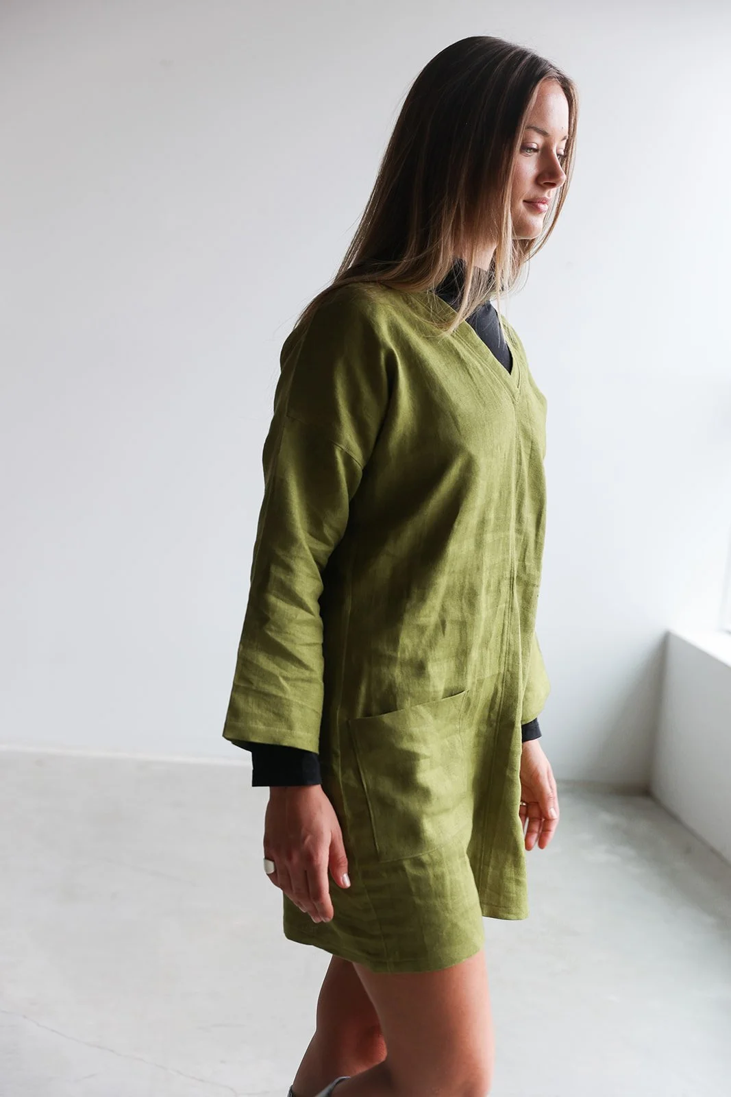 linen-mini-dress-pesto-longsleeves-side.jpg