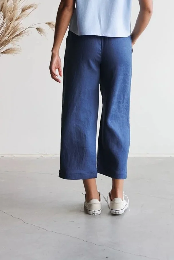 nomi-designs-linen-top-pants-sky-ocean-back.jpg