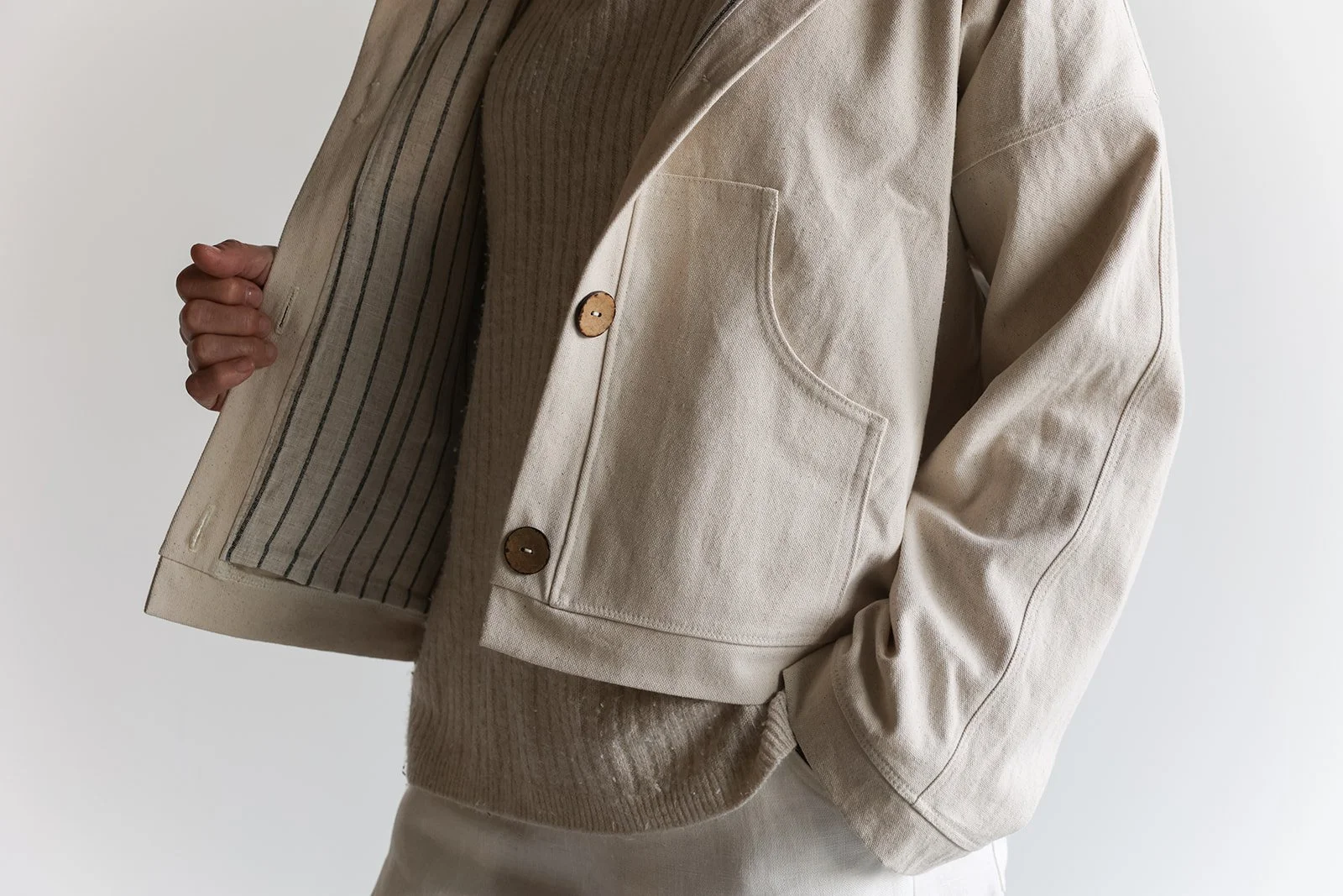 closeup-crop-jacket-strips-canvas.jpg