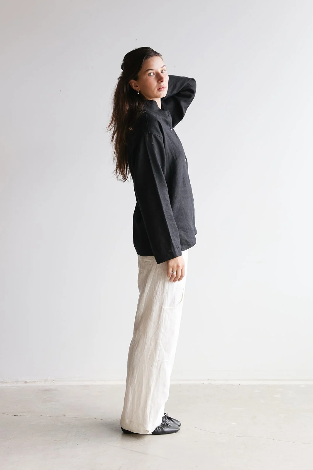 linen-shirt-black-side.jpg