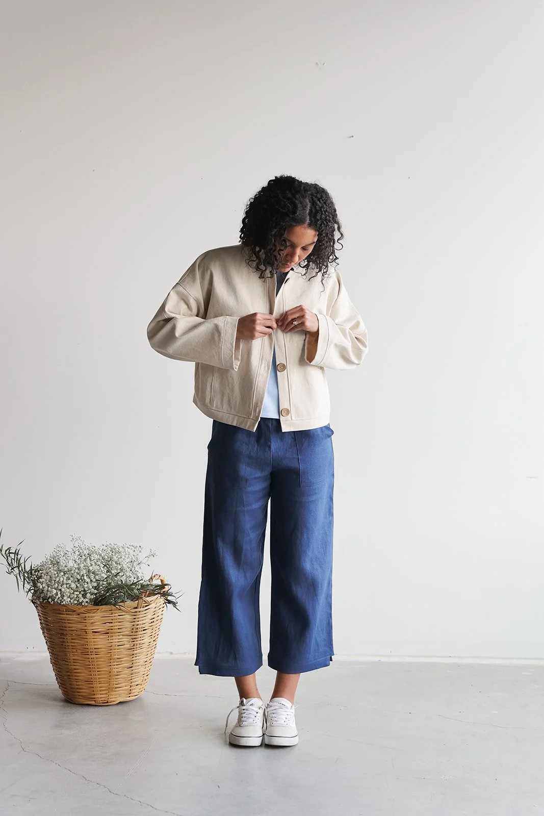 nomi-designs-linen-pants-ocean-cotton-jacket-front.jpg