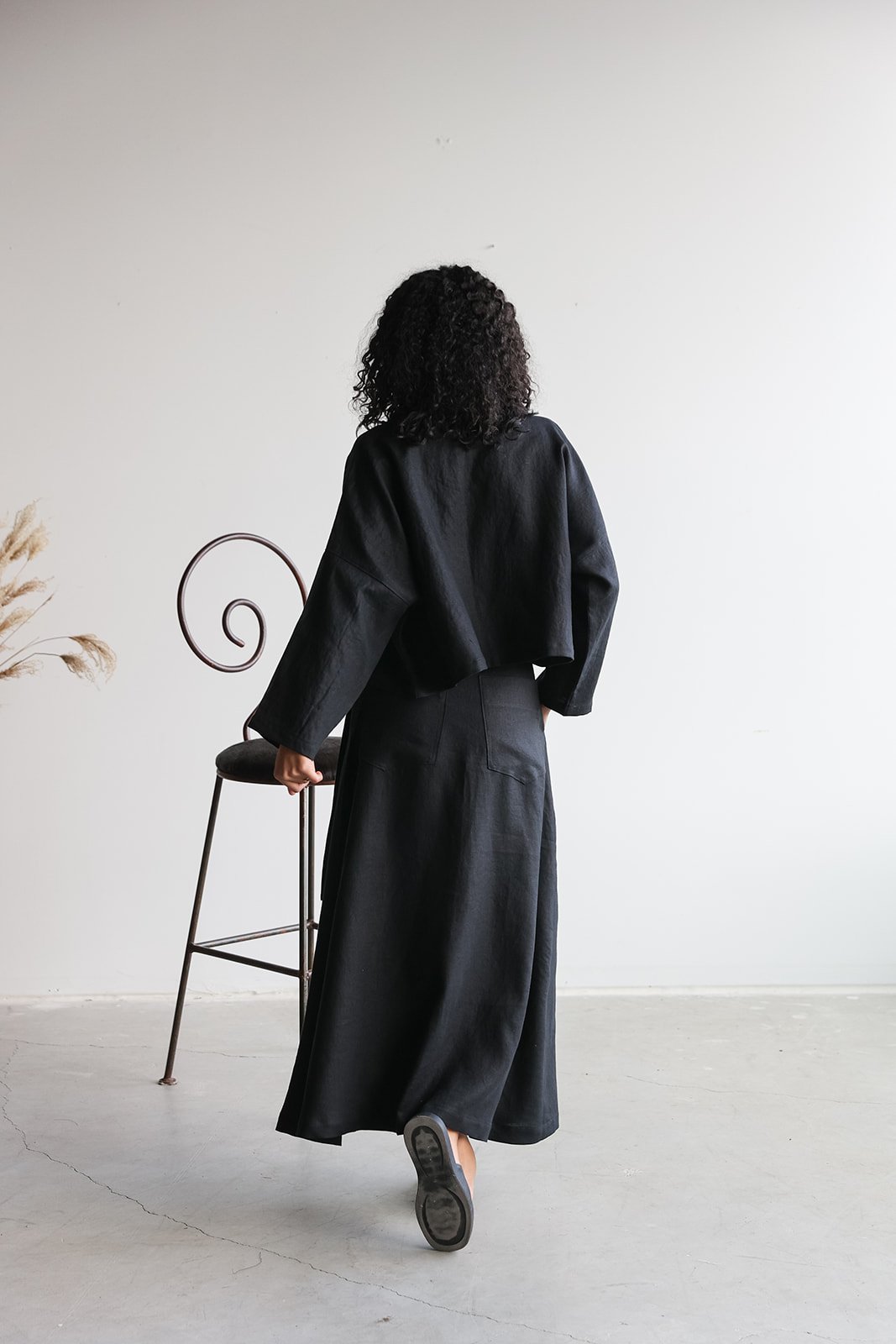 nomi-designs-linen-jacket-wrap-skirt-black-back.jpg
