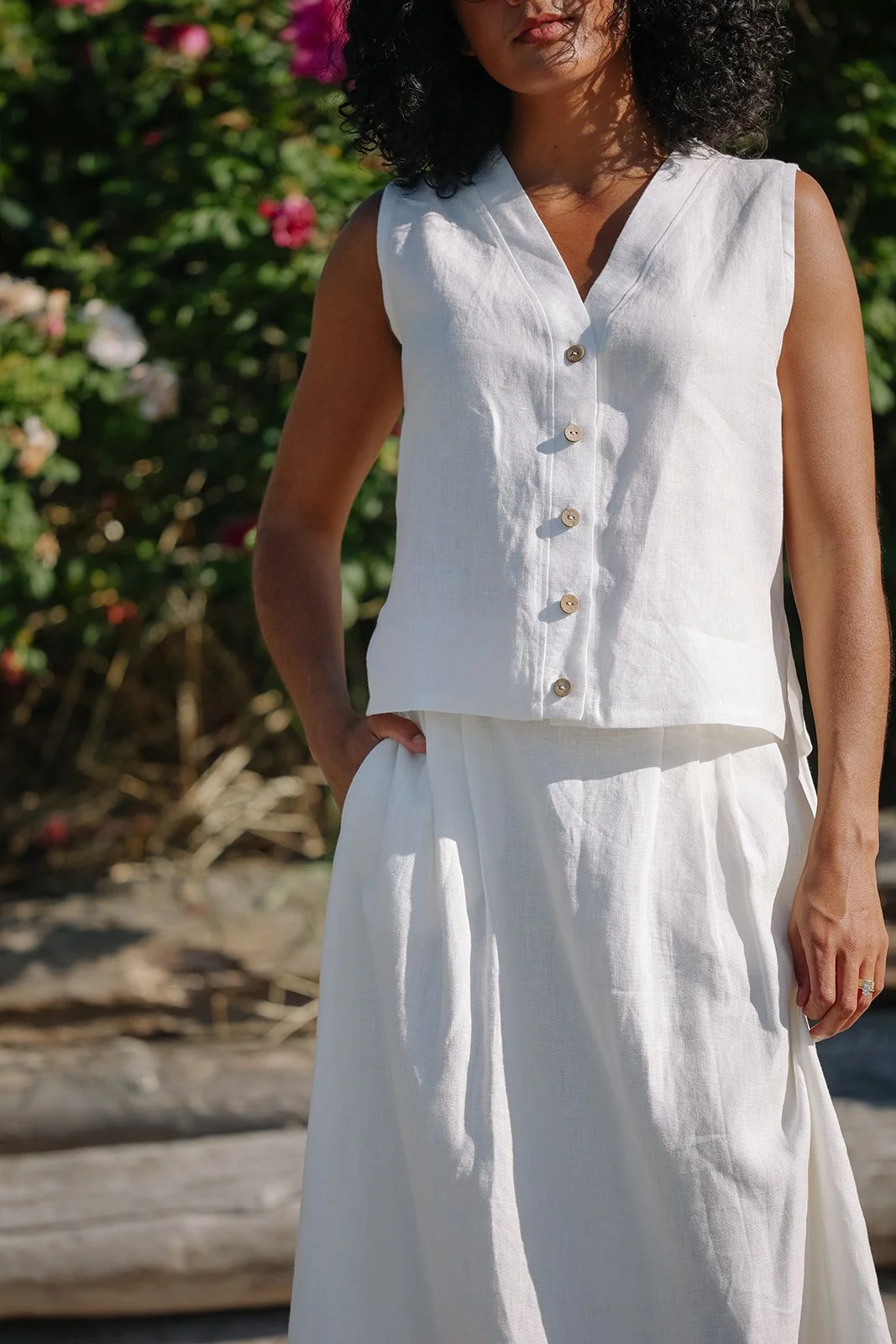 nomi-designs-linen-vest-skirt-ivory-closeup-Beach.jpg