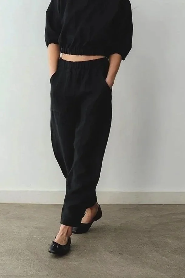 linen-pants-crop-top-black-front.jpg