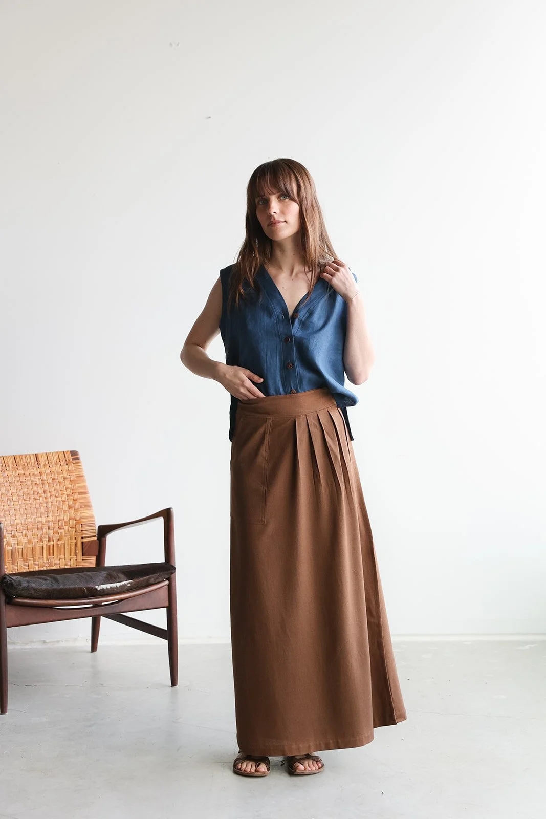 nomi-designs-linen-wrap-skirt-cocoa-front.jpg