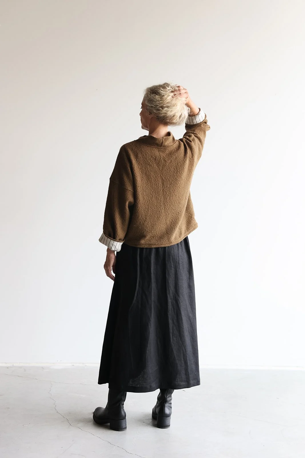 wool-linen-sweater-bark-strips-back.jpg