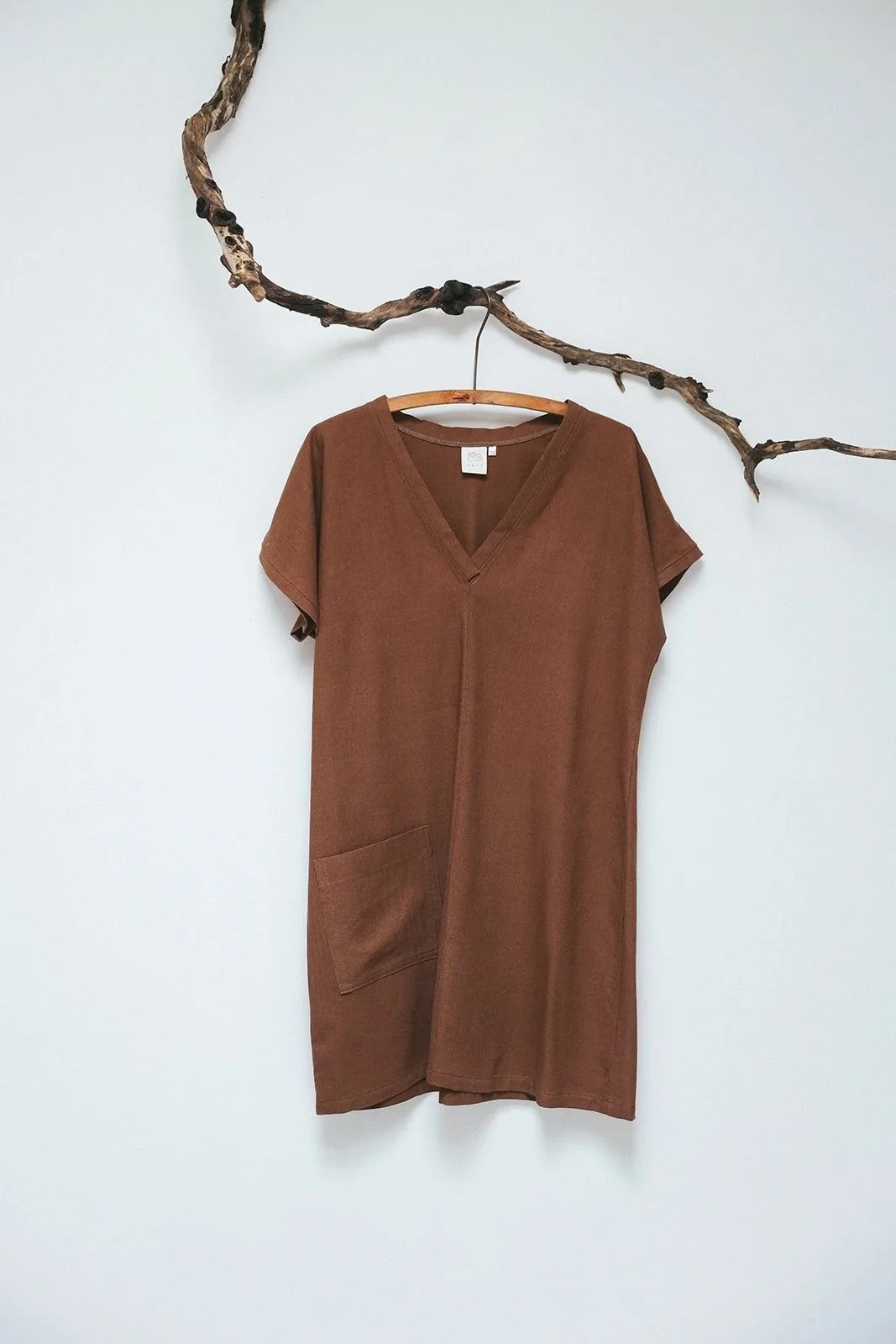 Nomi-designs-studio-linen-dress-mini-cocoa.jpg