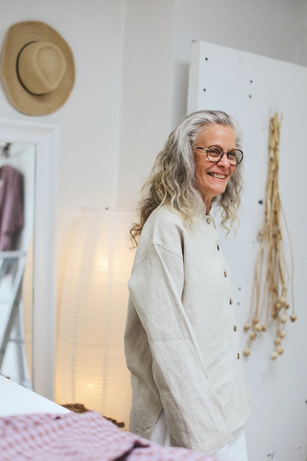 nomi-designs-linen-shirt-side-natural.jpg