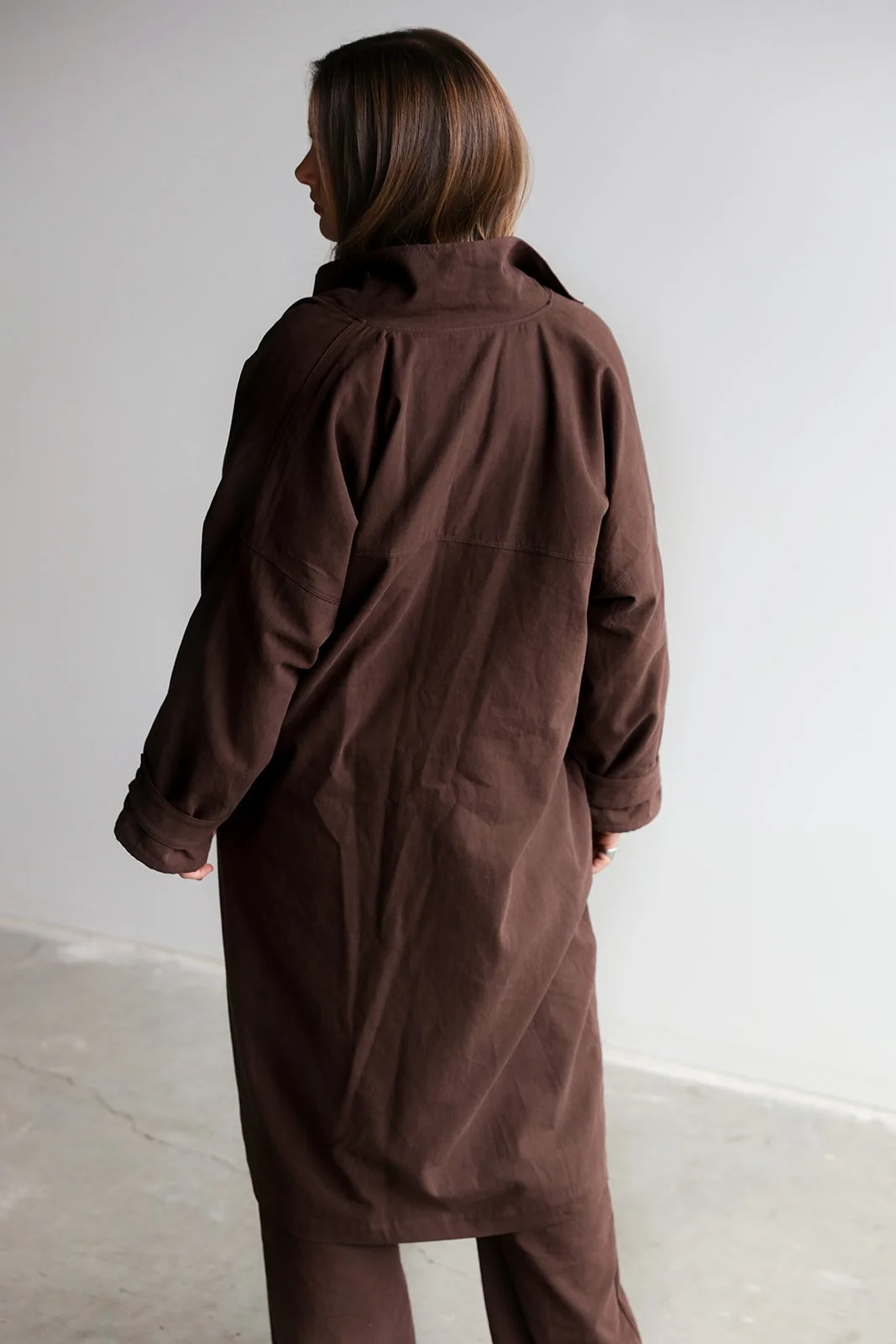 linen-canvas-double-layer-coat-brown-back.jpg