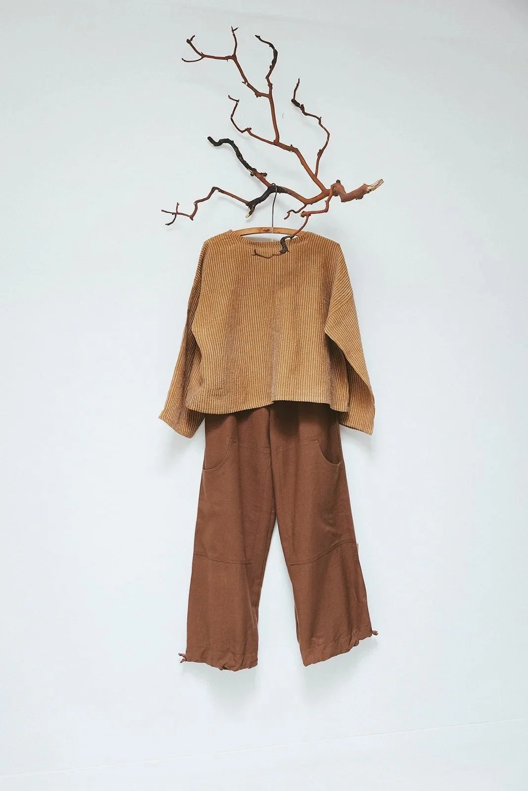 Nomi-designs-studio-linen-top-ginger-pants-cocoa.jpg