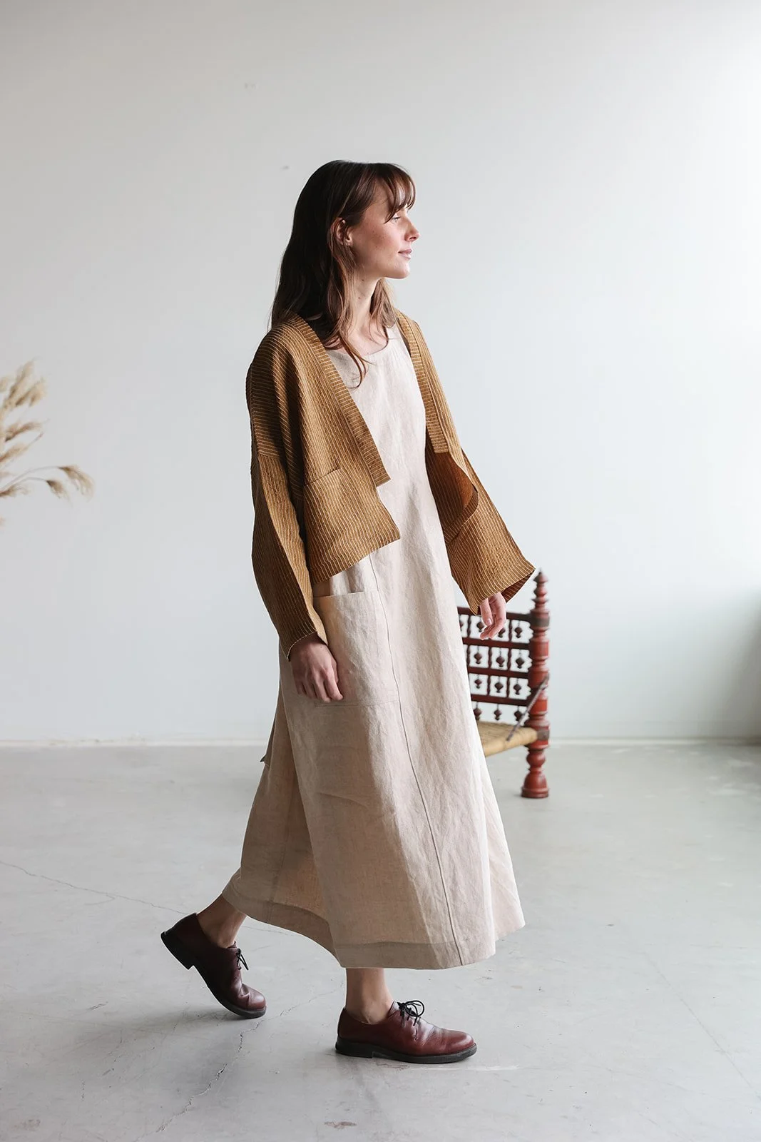 nomi-designs-linen-jacket-ginger-dress-natural-side.jpg