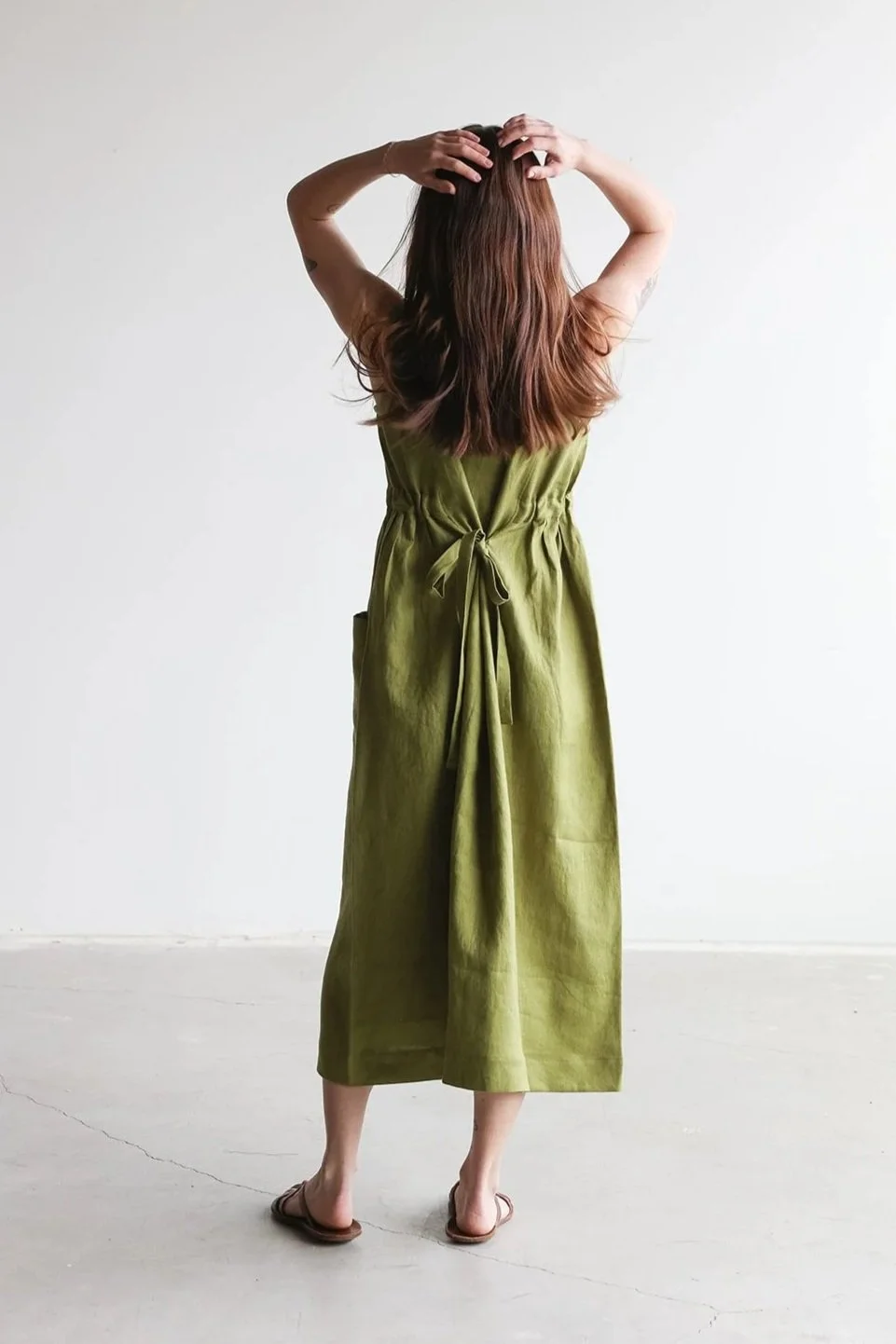 nomi-designs-linen-dress-pesto-back.jpg