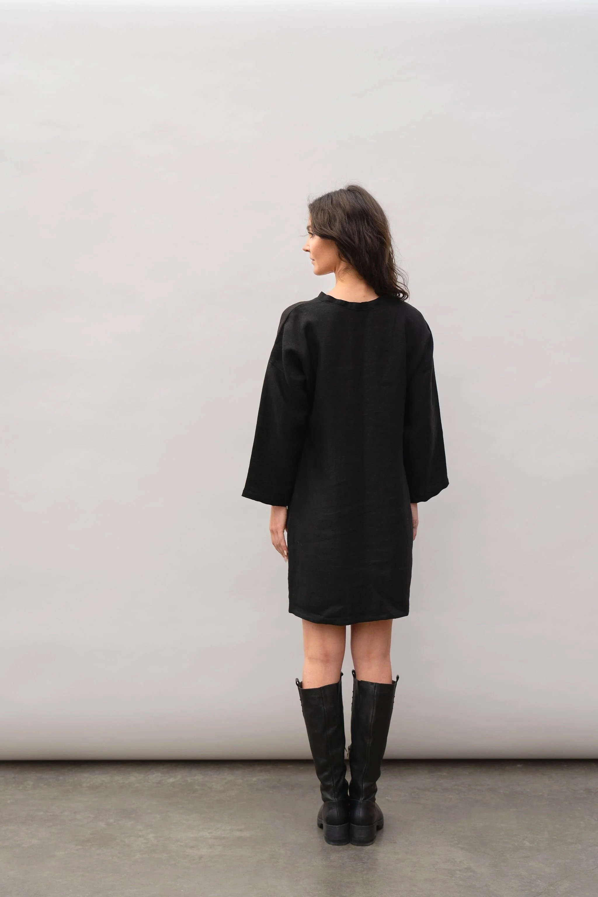 linen-dress-black-back.jpg