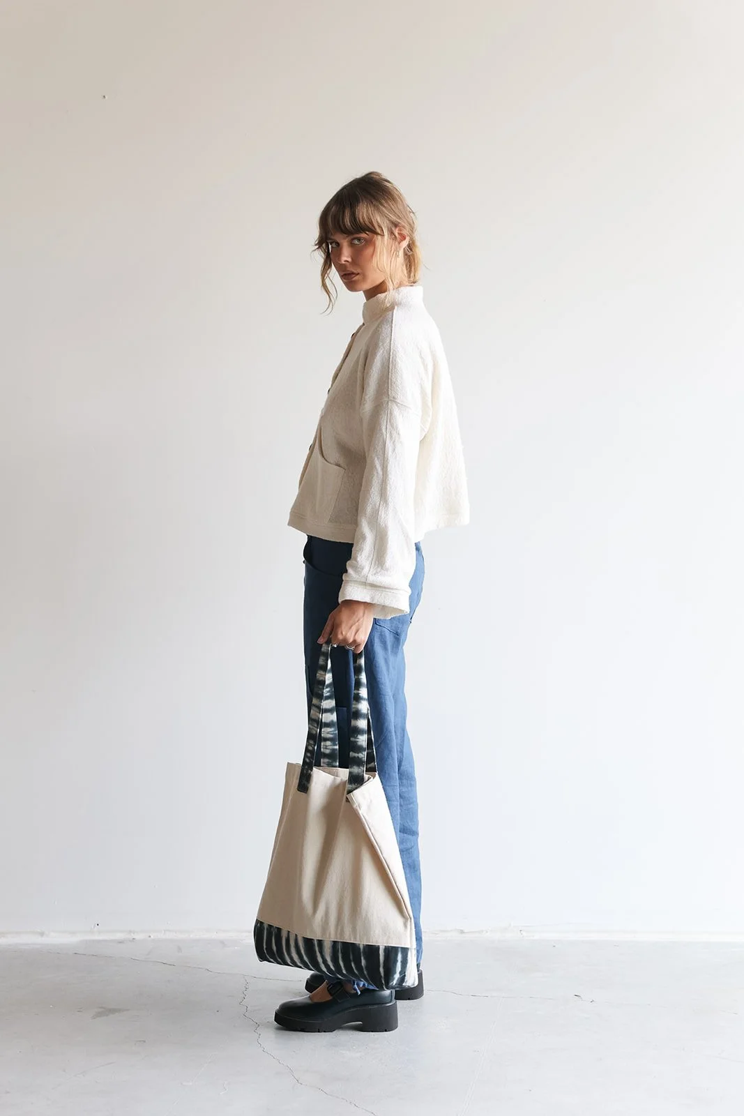 wool-crop-jacket-vanilla-side-bag.jpg