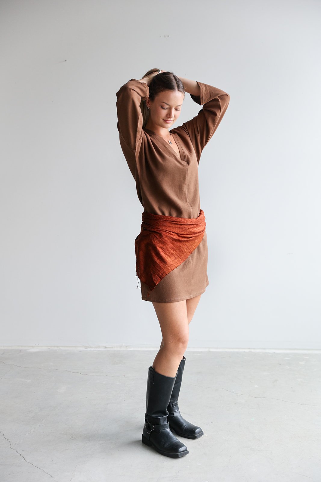 linen-mini-dress-long-sleeves-cocoa-front-scarf.jpg