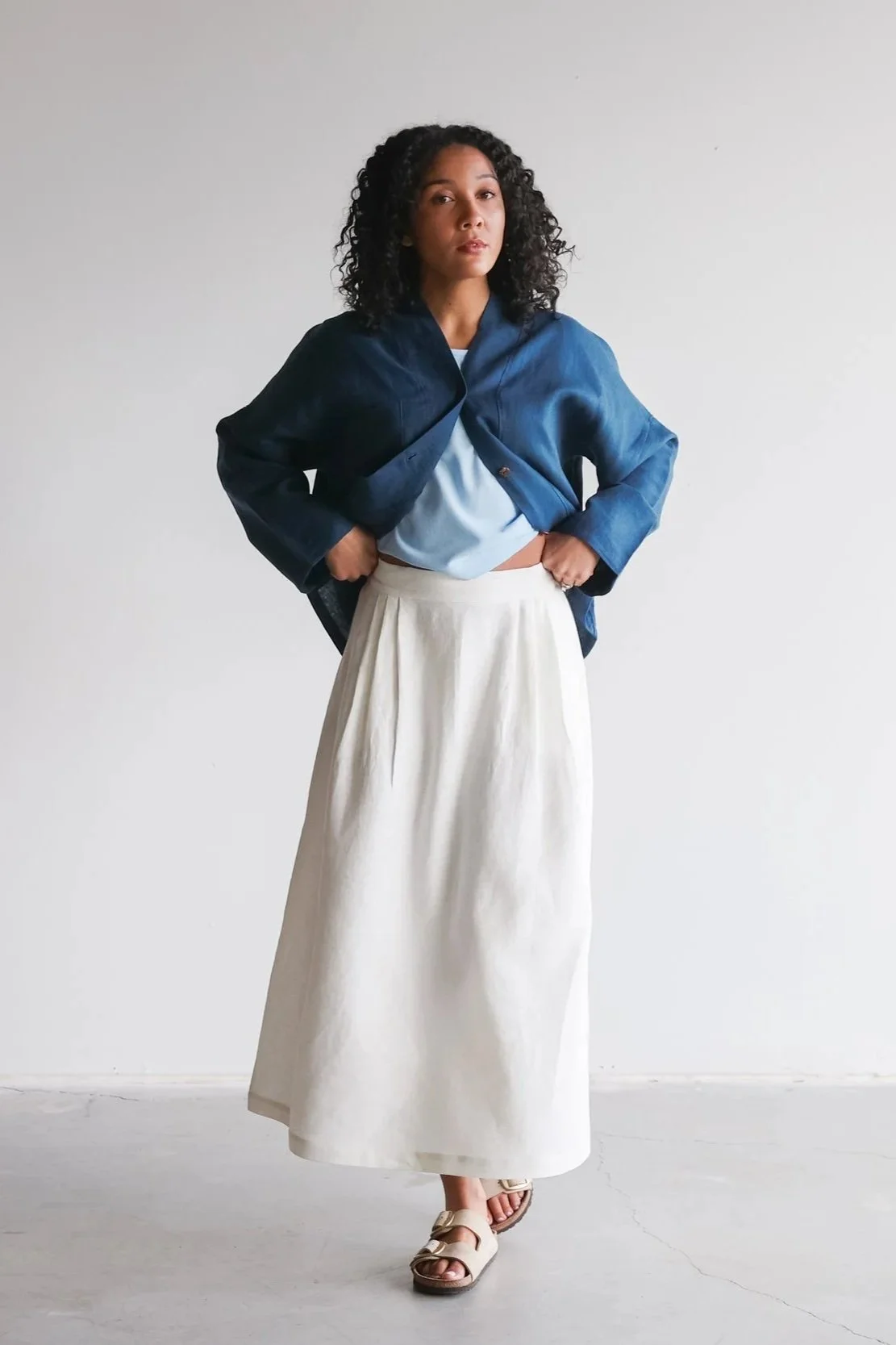 nomi-designs-linen-skirt-ivory-top-ocean-front.jpg