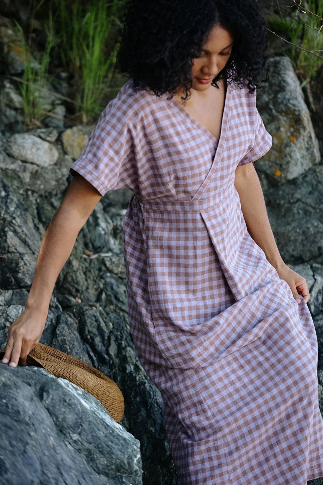nomi-designs-linen-cotton-dress-front-details-gingham-Beach.jpg