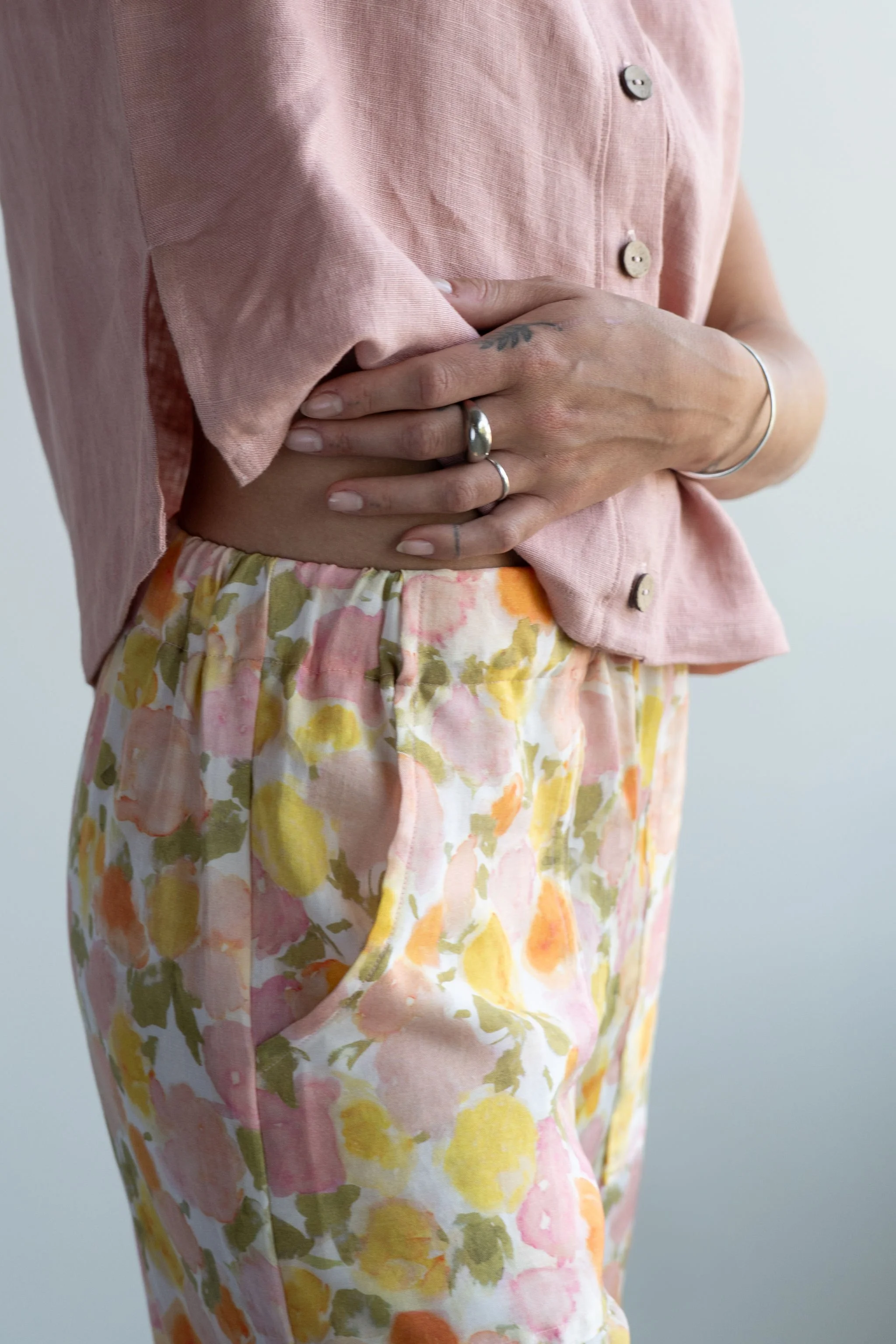 lyocell-capri-pants-closeupjpg.jpg
