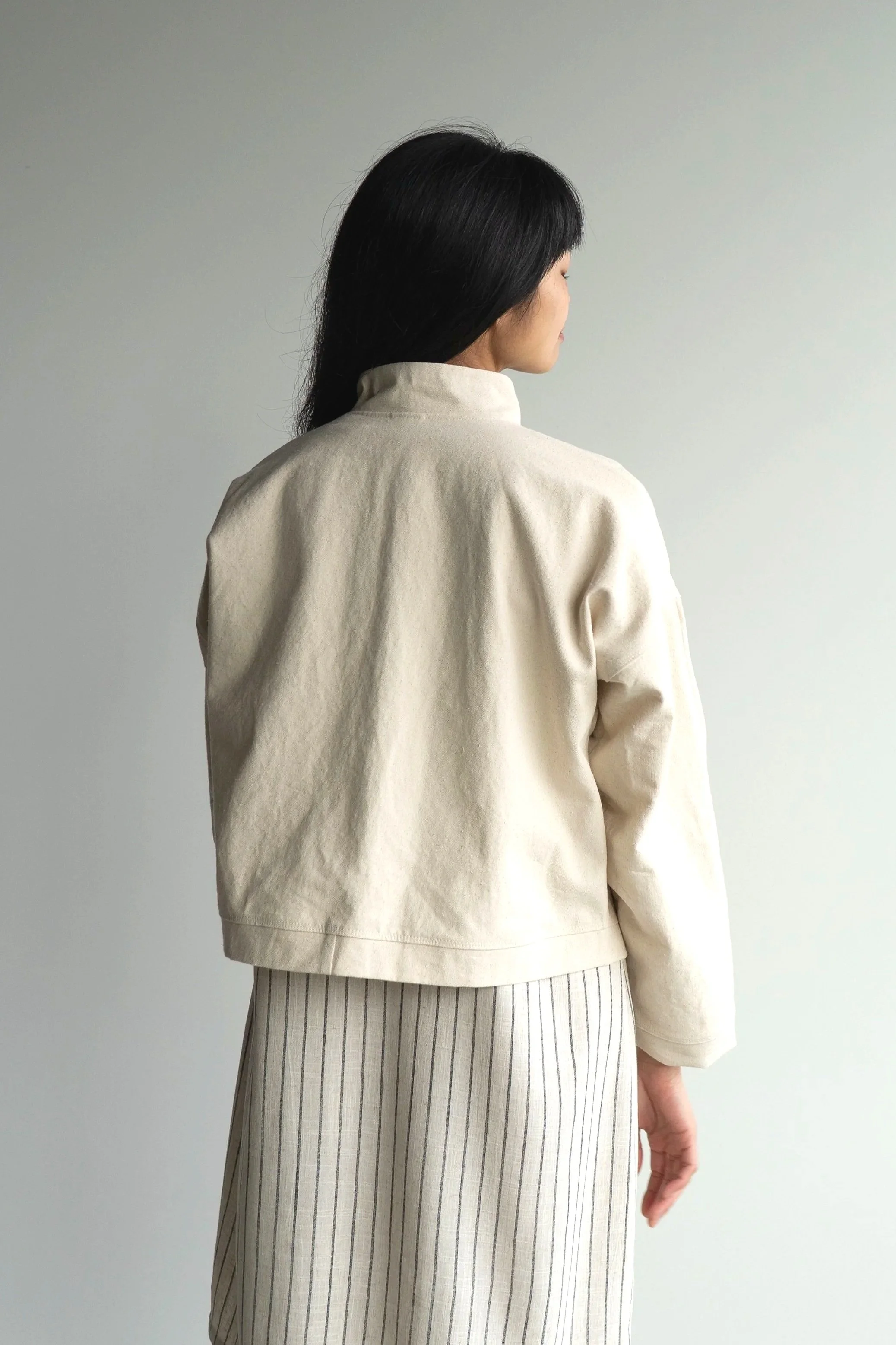 crop-jacket-cotton-canvas-back.jpg