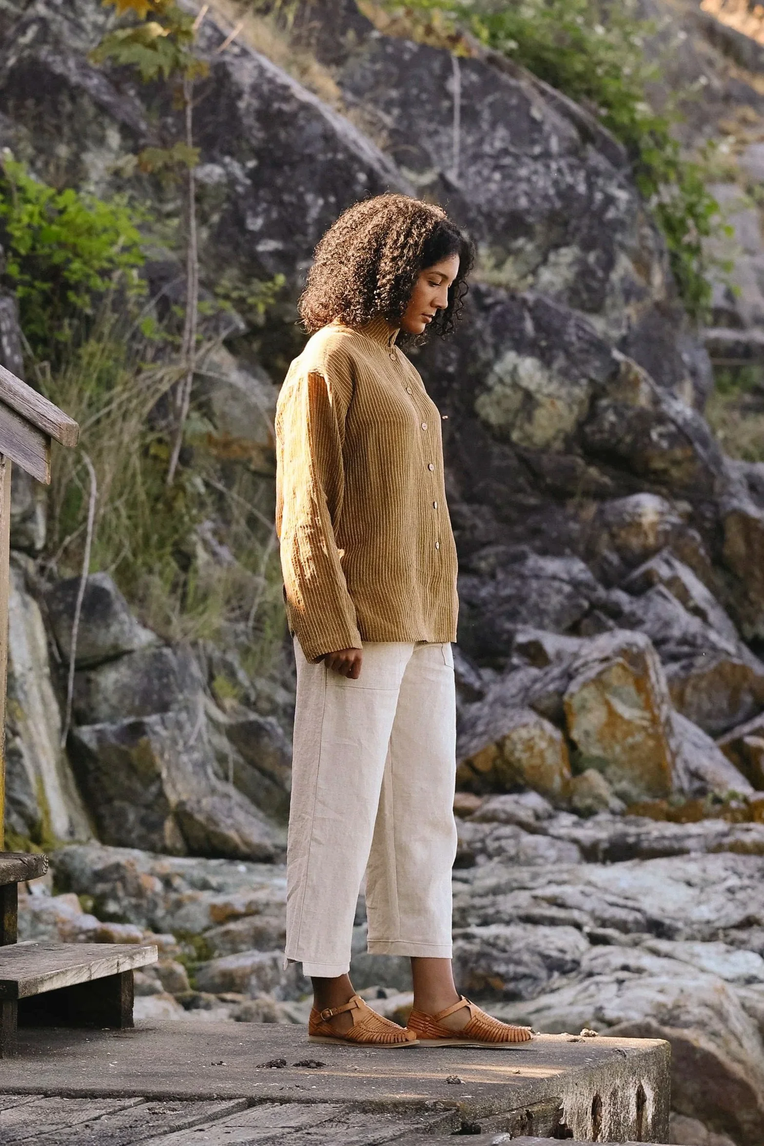 nomi-designs-linen-shirt-ginger-pants-natural-side-Beach.jpg