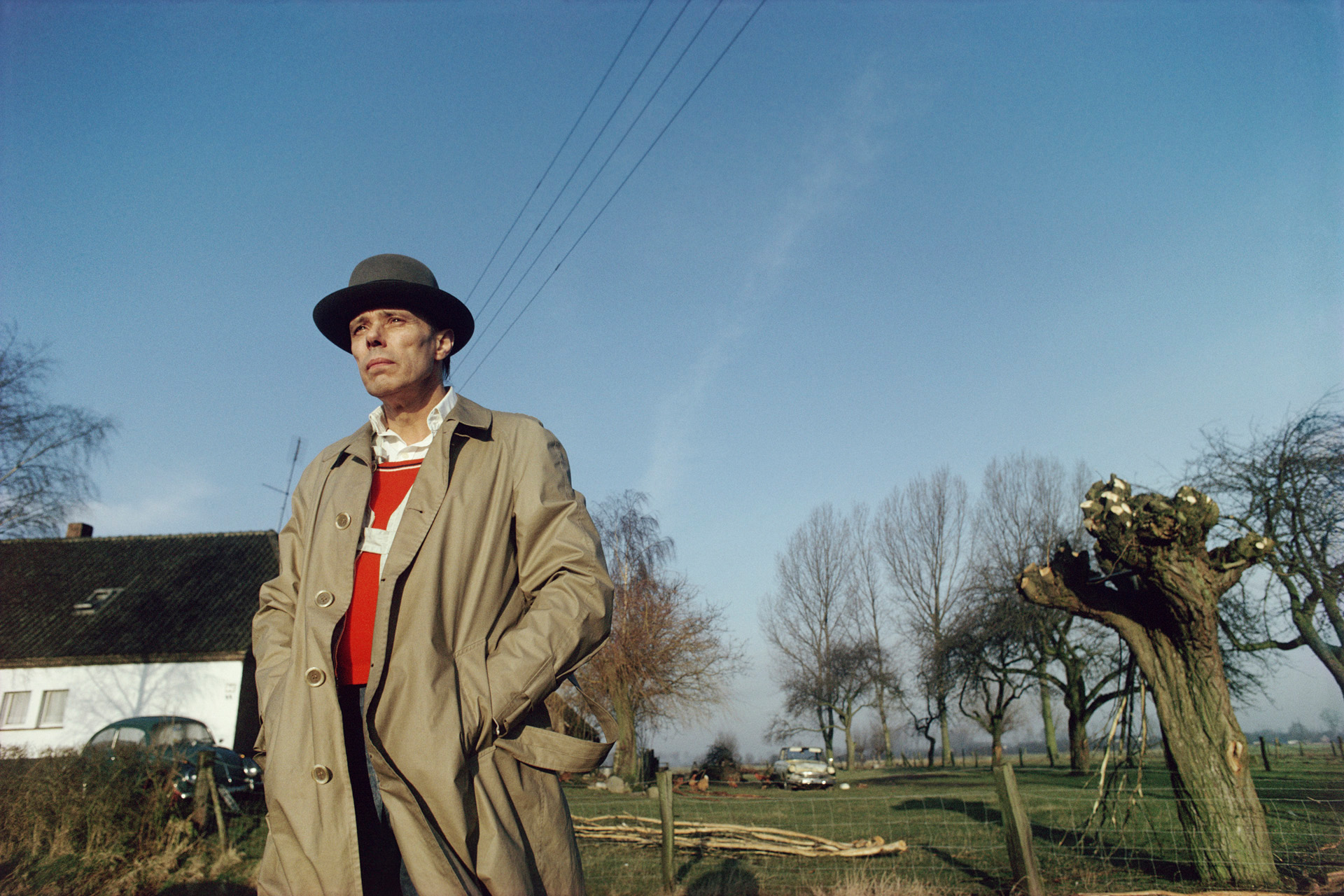  Joseph Beuys in Mehr at the Dassendonkshof owned by the van Heukelum family 