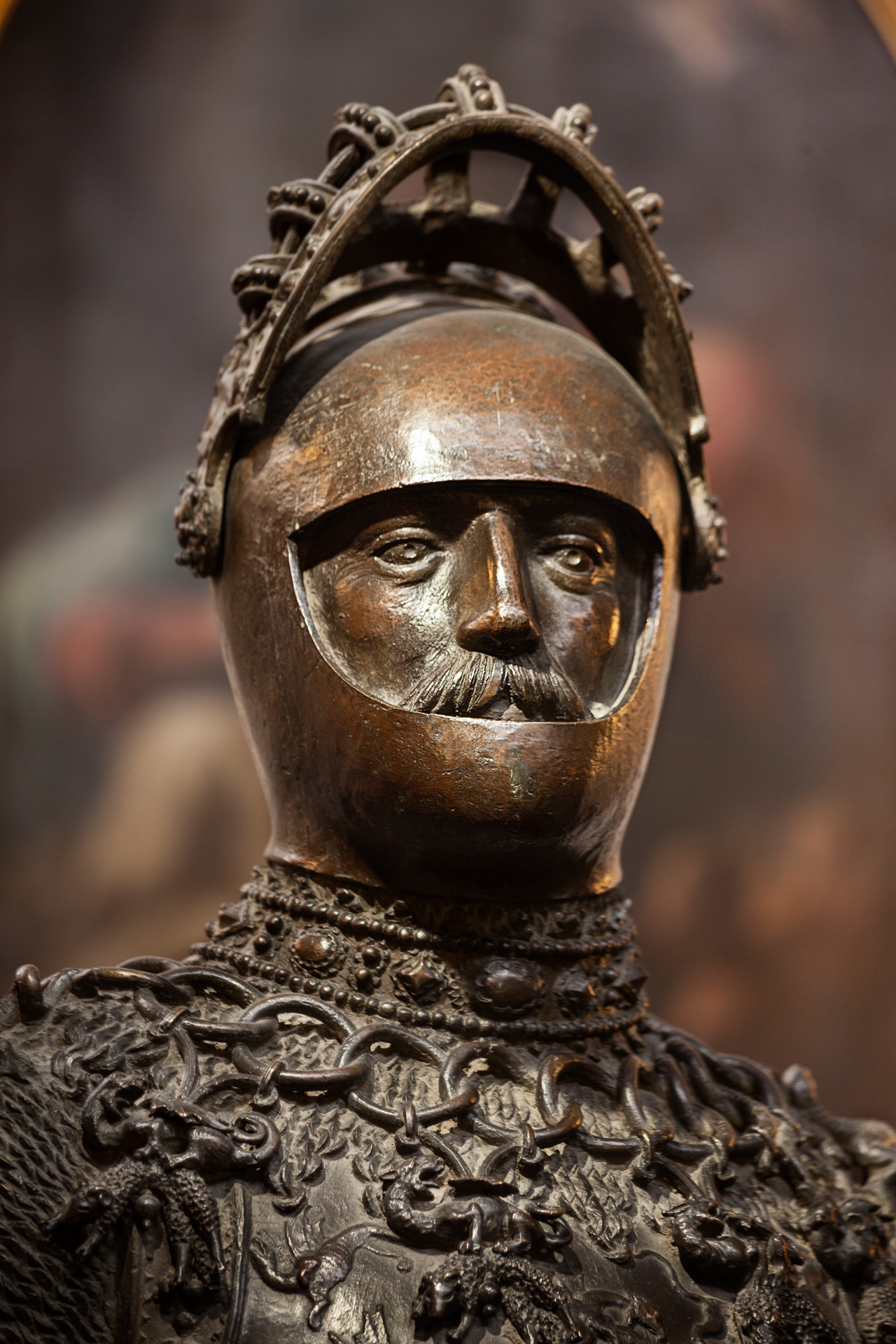  A bronze statue of King Arthur, legendary king of the 6th century Britons, is located in the Royal Chapel at Innsbruck, Austria, on the grave of Emperor Maximilian I. The cast was created by Peter Vischer the Elder in 1513 according to a design by A