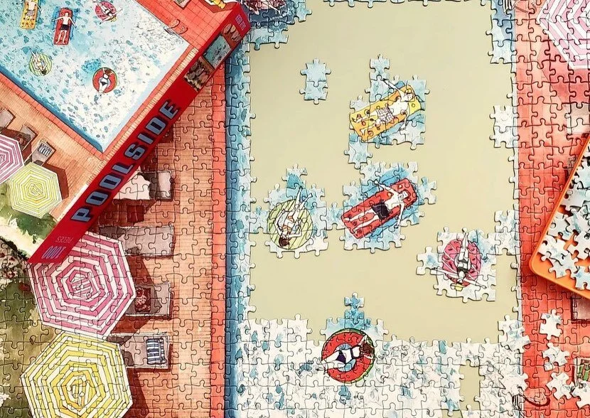 Some beautiful progress shots from@seepuzzles with our Poolside puzzle! 🧩this design has got us missing the warm weather&hellip;we love seeing your progress and compete shots 😍❤️ ⠀
⠀
#puzzling #puzzles #wip #puzzletime #puzzlelovers #poolside #gift