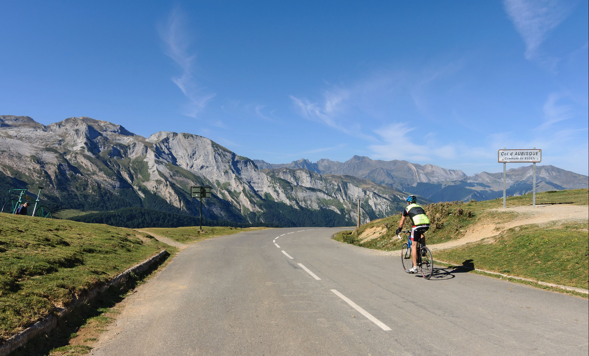 Col d_aubisque By Photo_ Myrabella %2F Wikimedia Commons, CC BY-SA 3.0, https_%2F%2Fcommons.wikimedia.org%2Fw%2Findex.php_curid=22487212.png