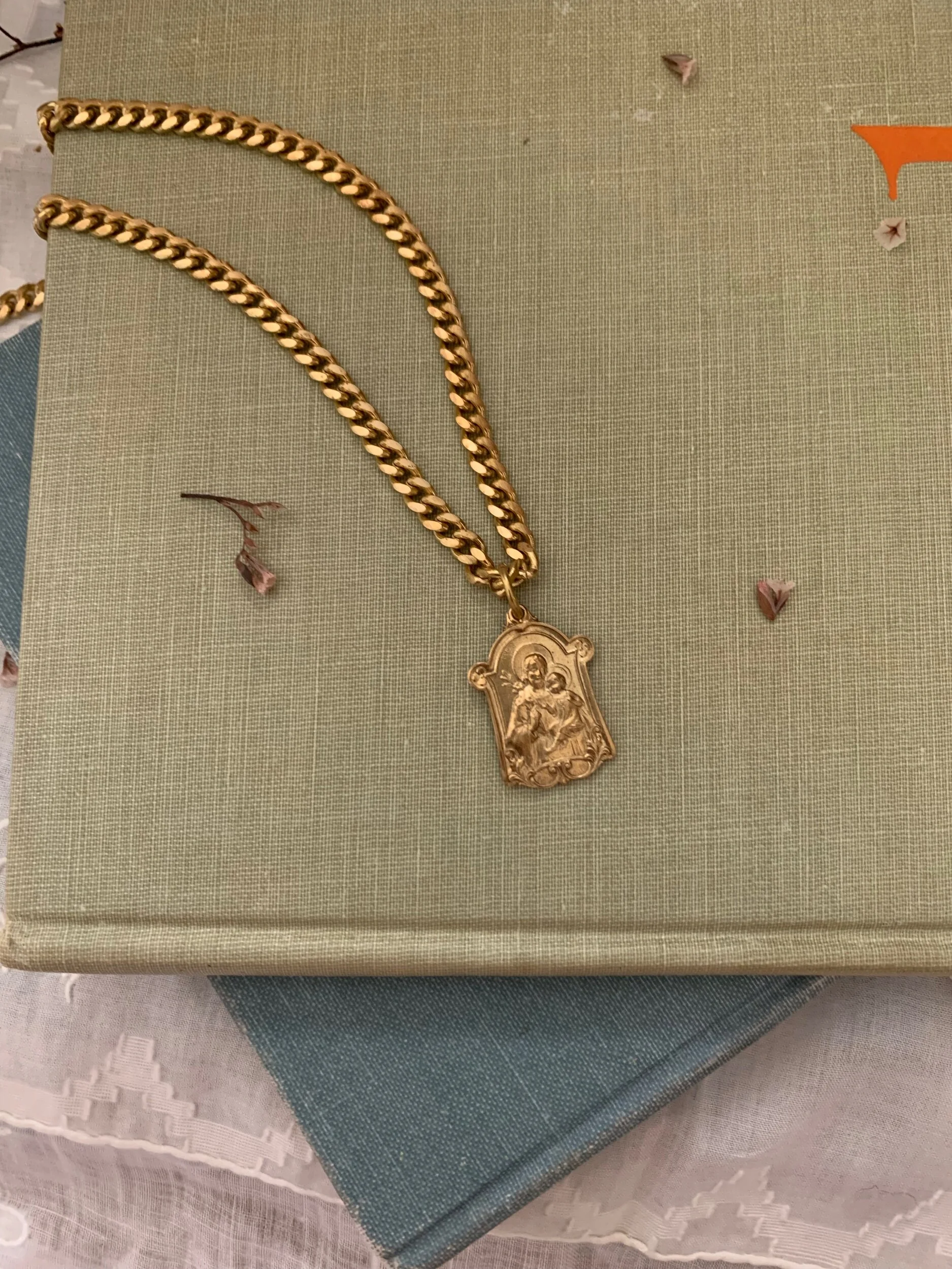 96A43EFC-F200-4CCB-887B-E8F4576C563C