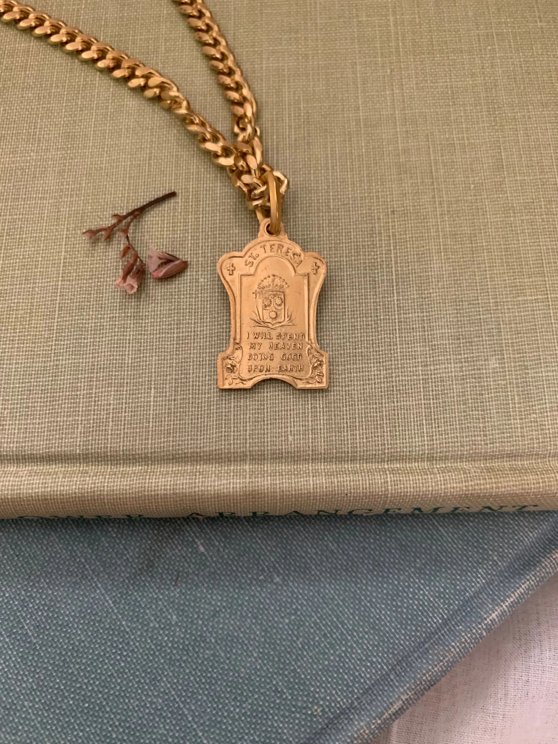 352616EB-3AC6-4DB8-A76E-45F61ECC084F