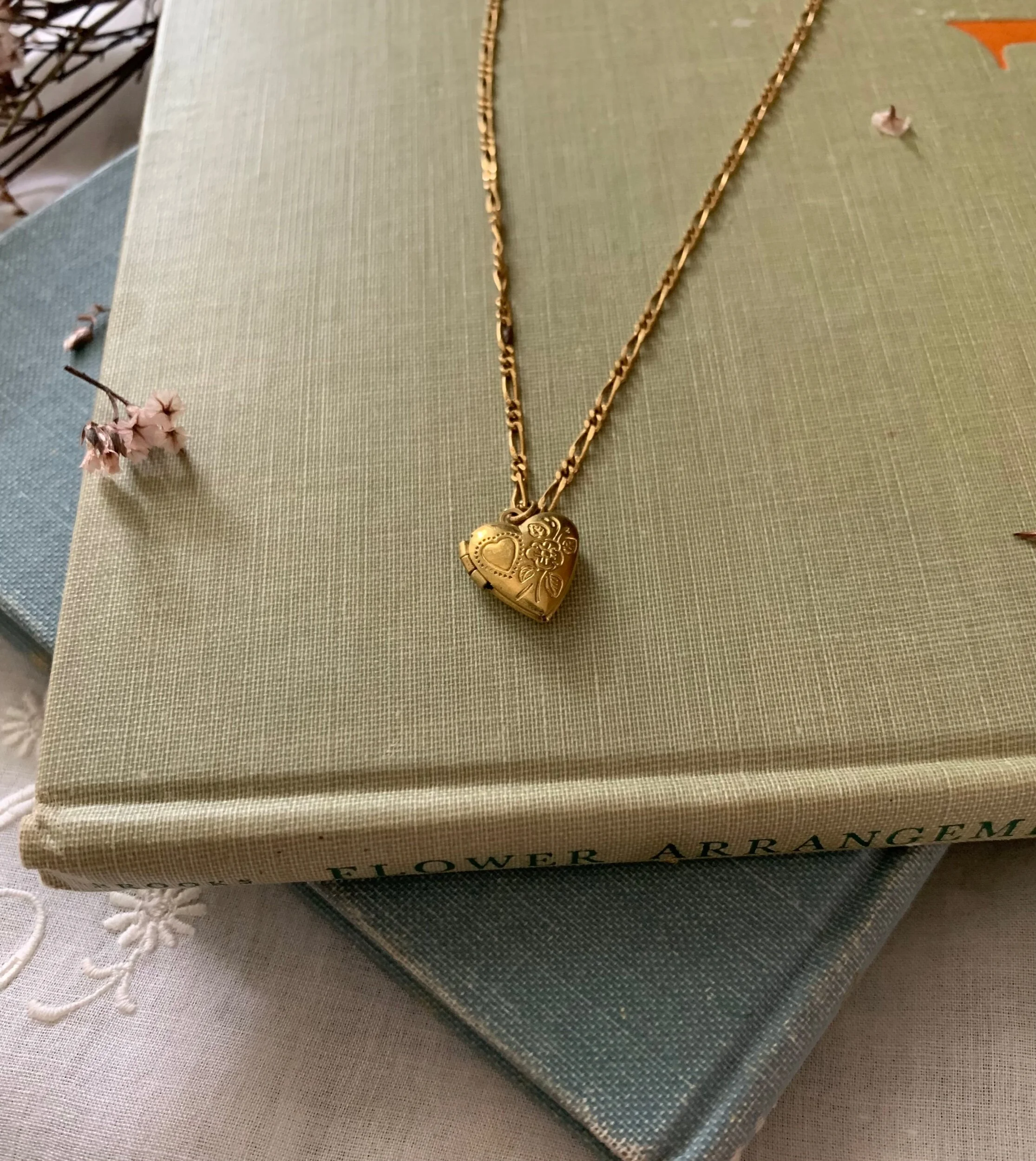 C17B93B8-3A5A-4CA9-99C3-40BF7D7A7C68