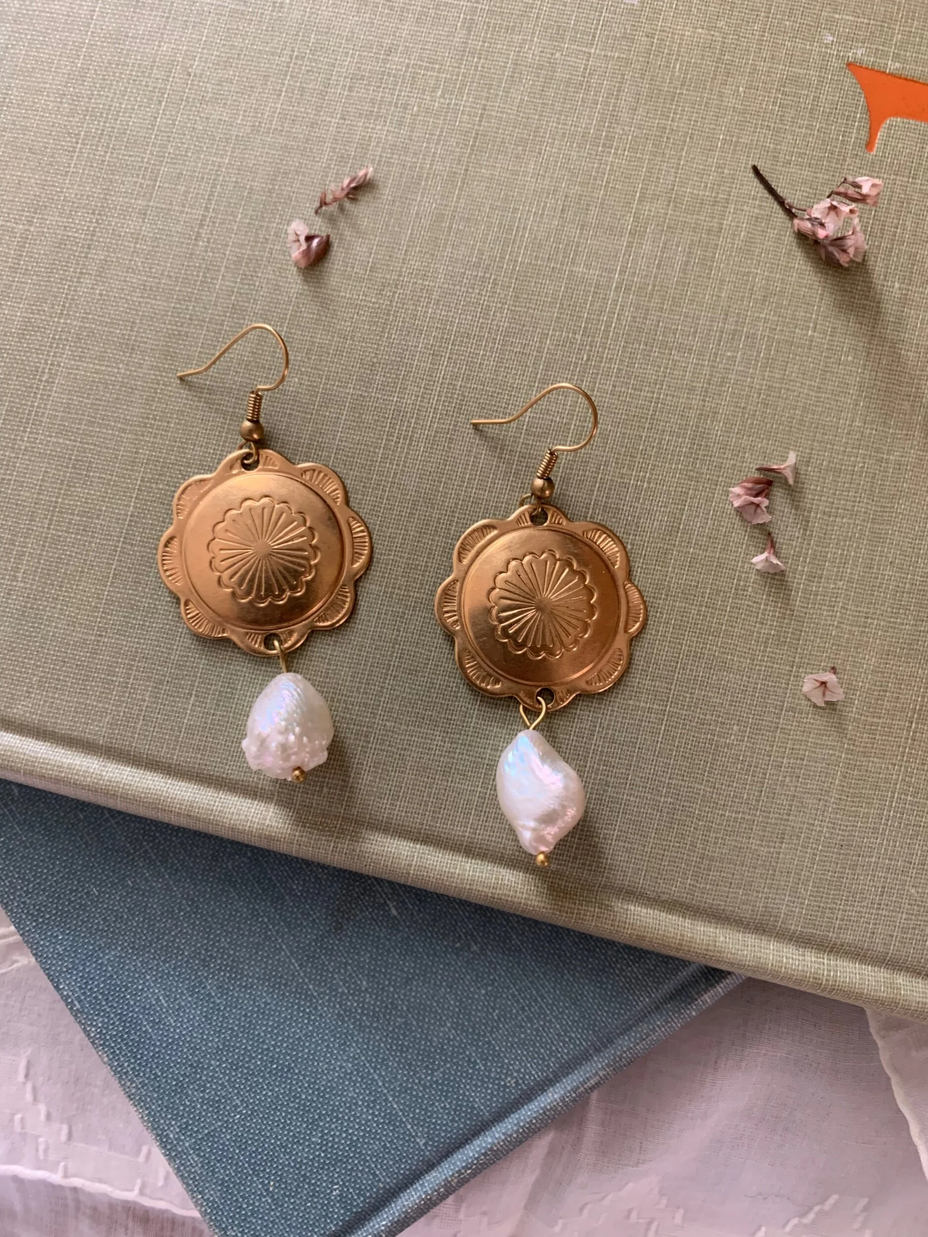 51B28123-1A80-45DC-BAA3-8C70F914B14D