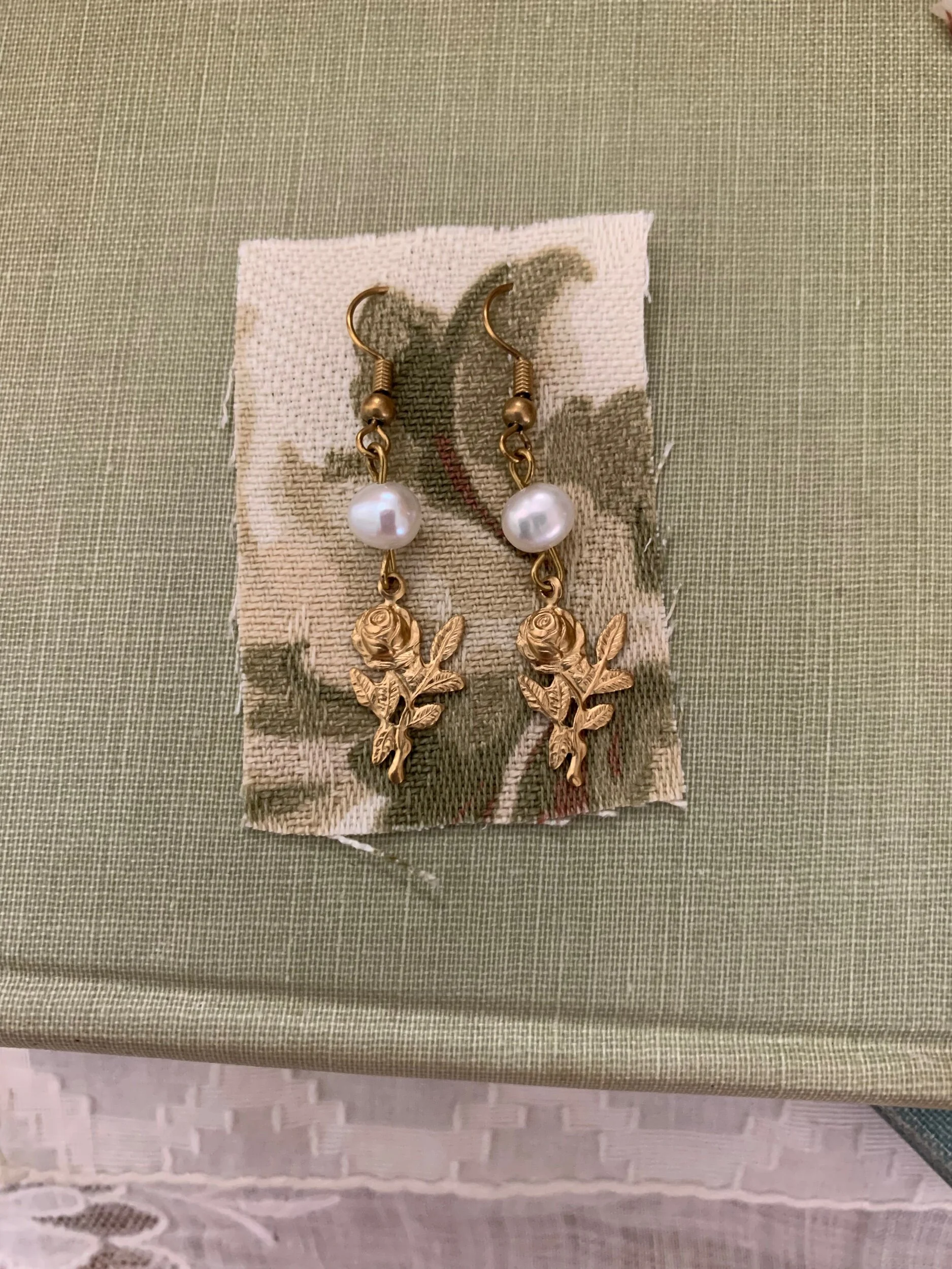 A66CDF2F-F8A8-4041-A86E-1E73406D5D06