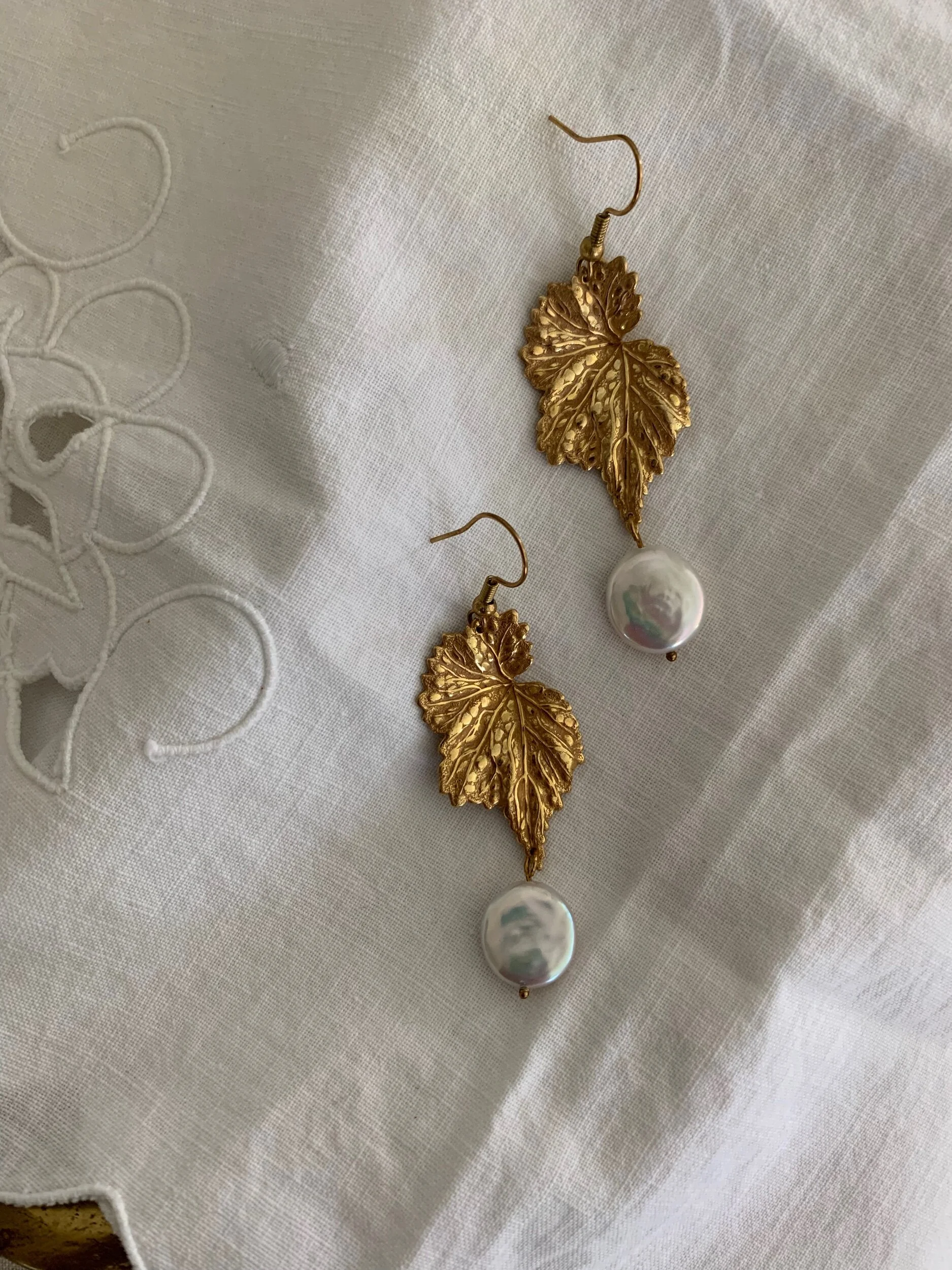 D4B70EC9-516D-414D-970A-EB314B70DF40