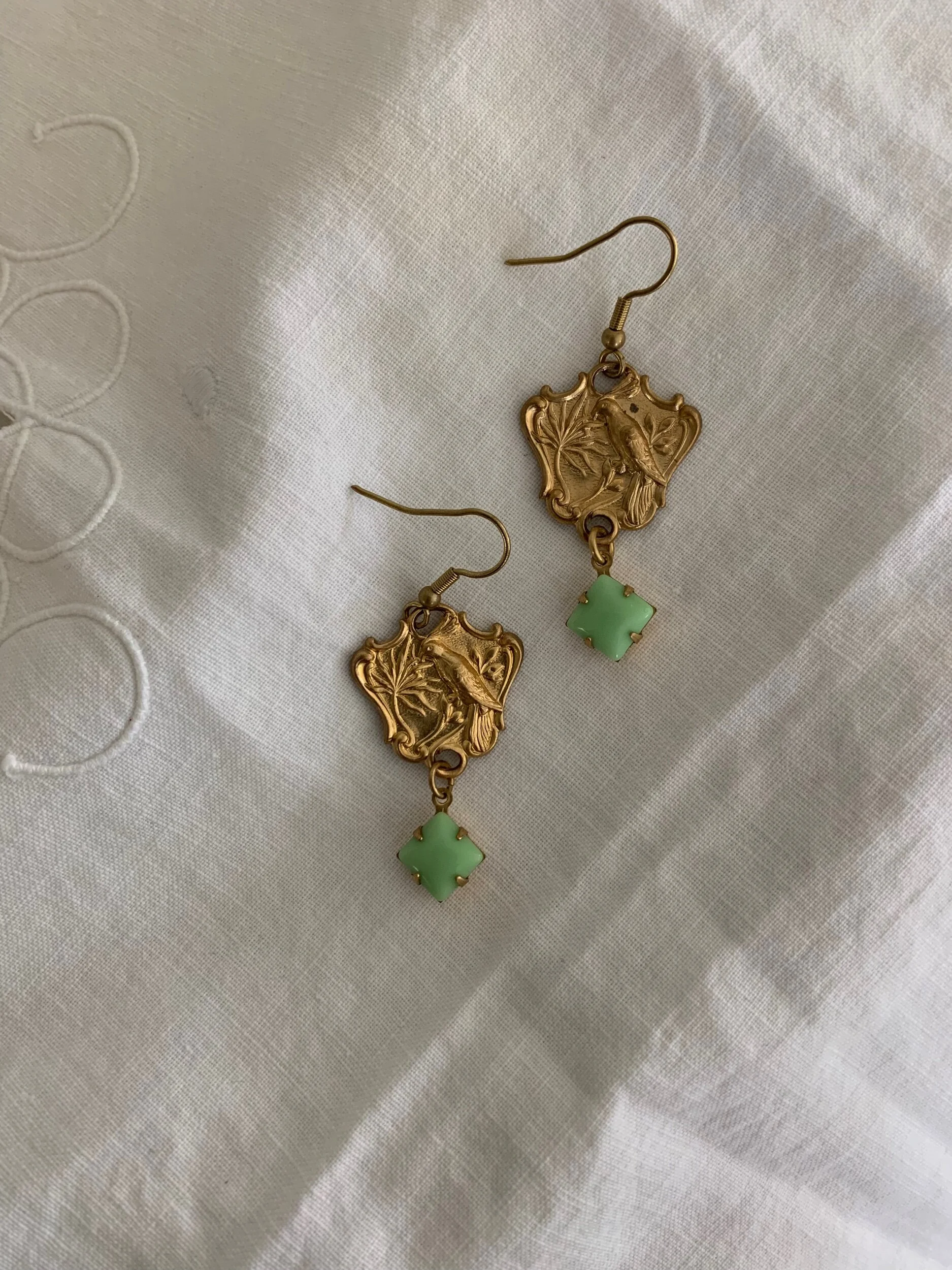 DAB50D8B-B3DF-49CF-BAB5-006402EF02DB