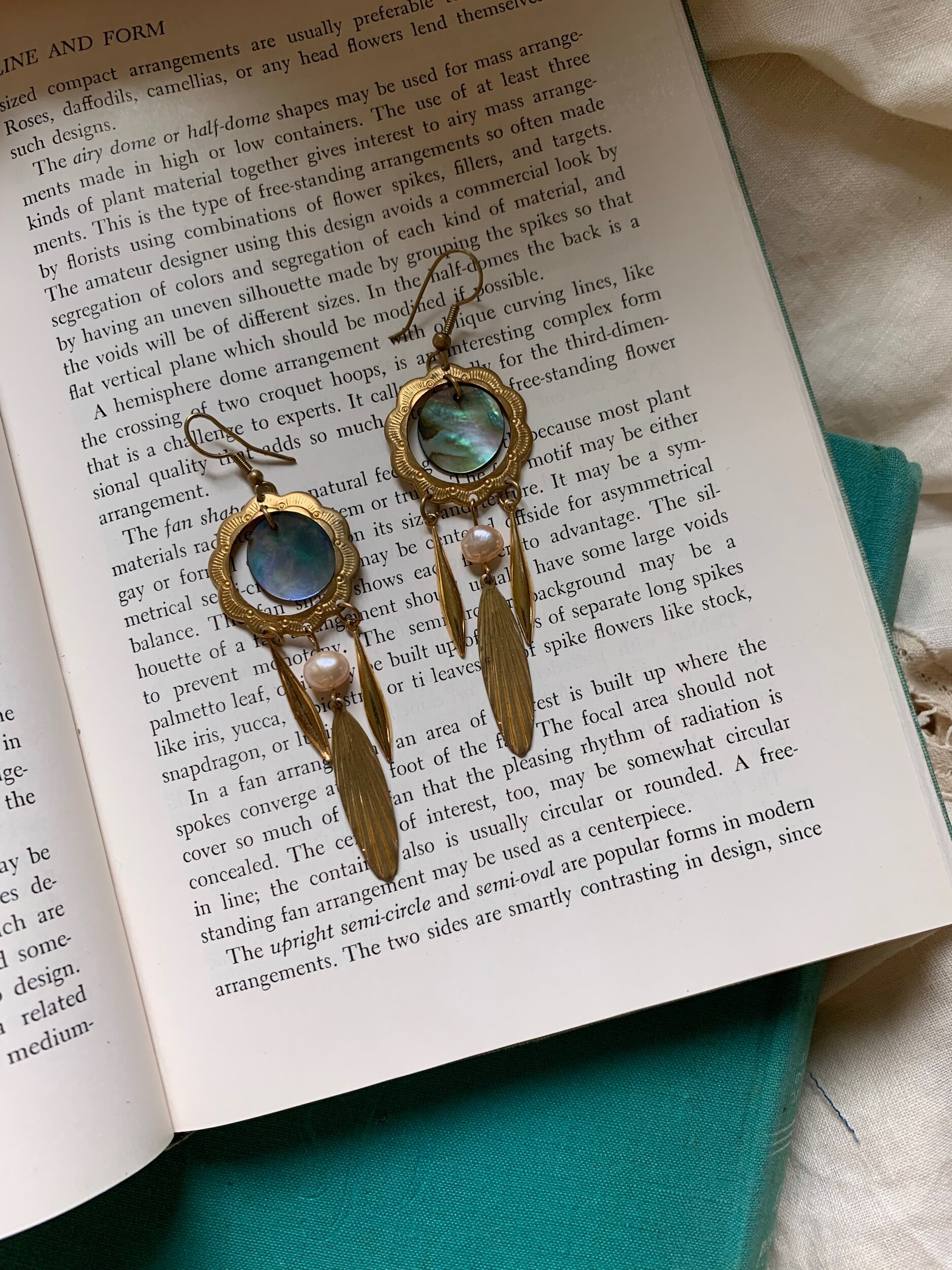 CF410CEE-8562-4F8D-8194-B4A42C3DA400