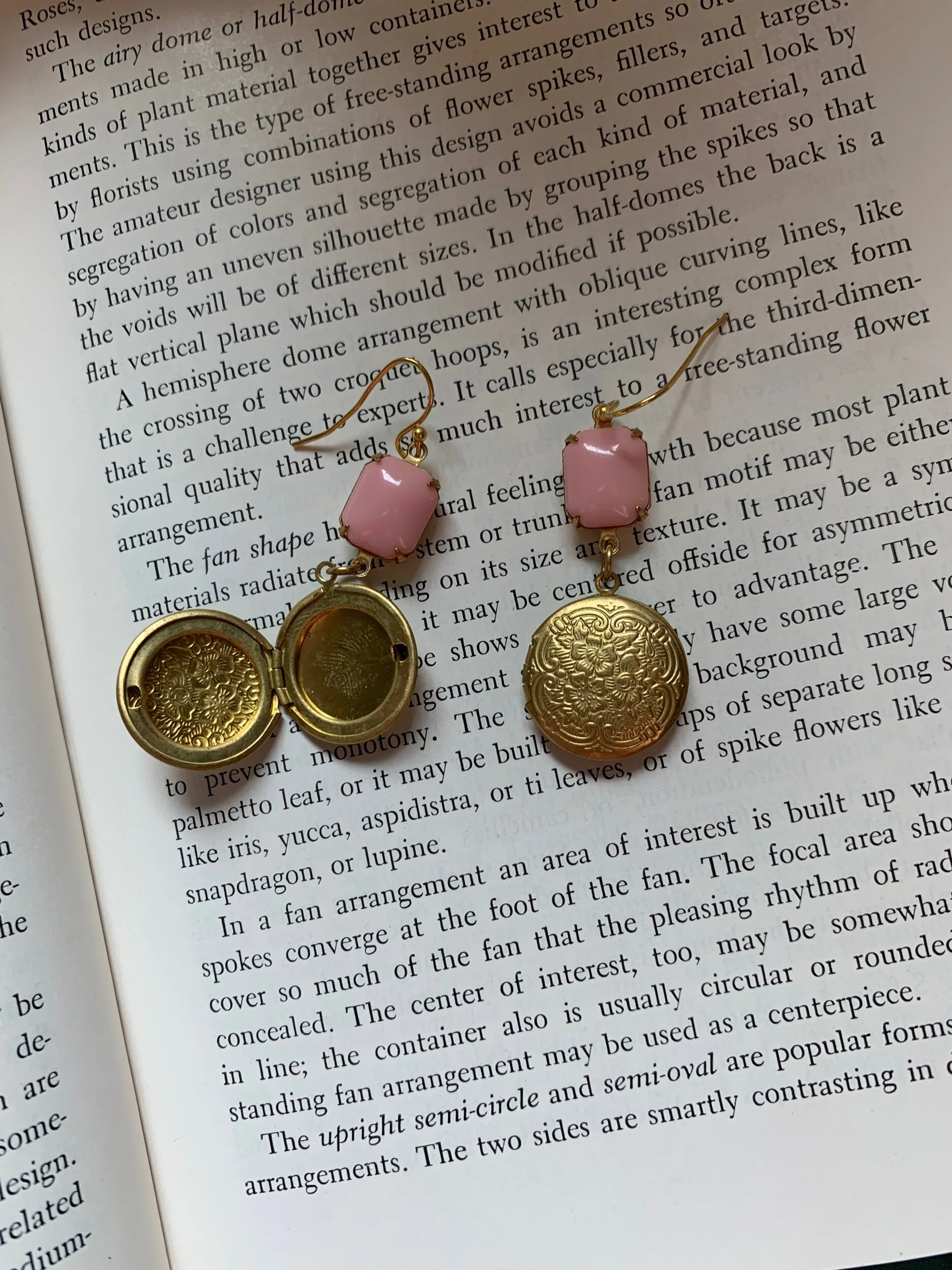 9267C335-616B-4F8F-953B-241B3D073A9E