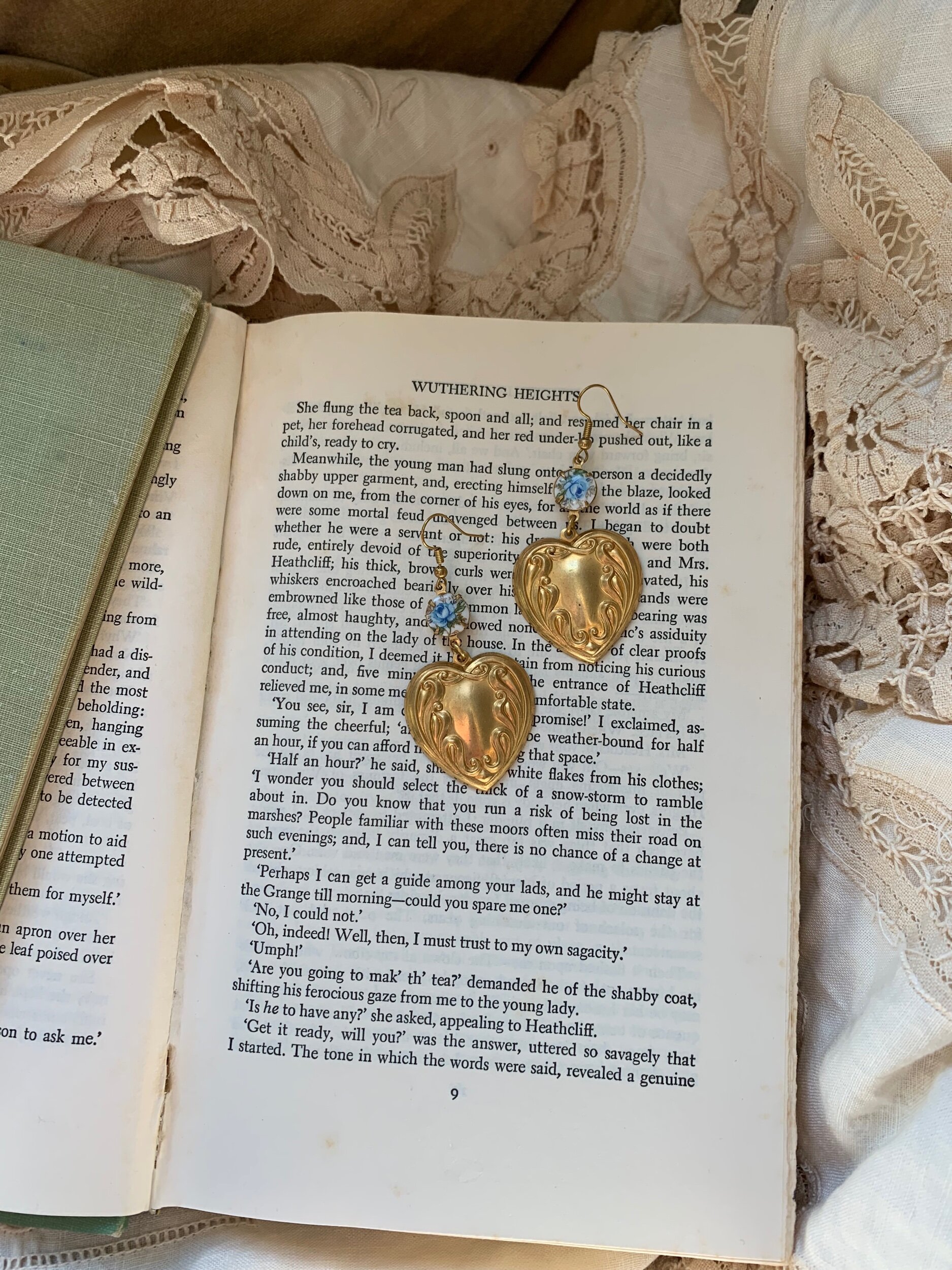 6F1372B6-53B7-4E4C-838F-D7E44744E13A