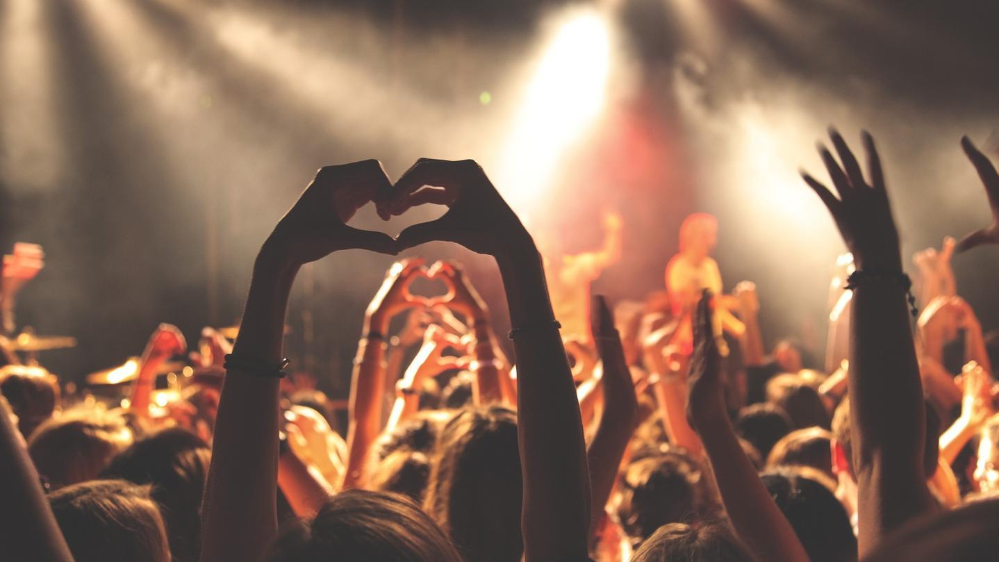 crowd heart.jpeg