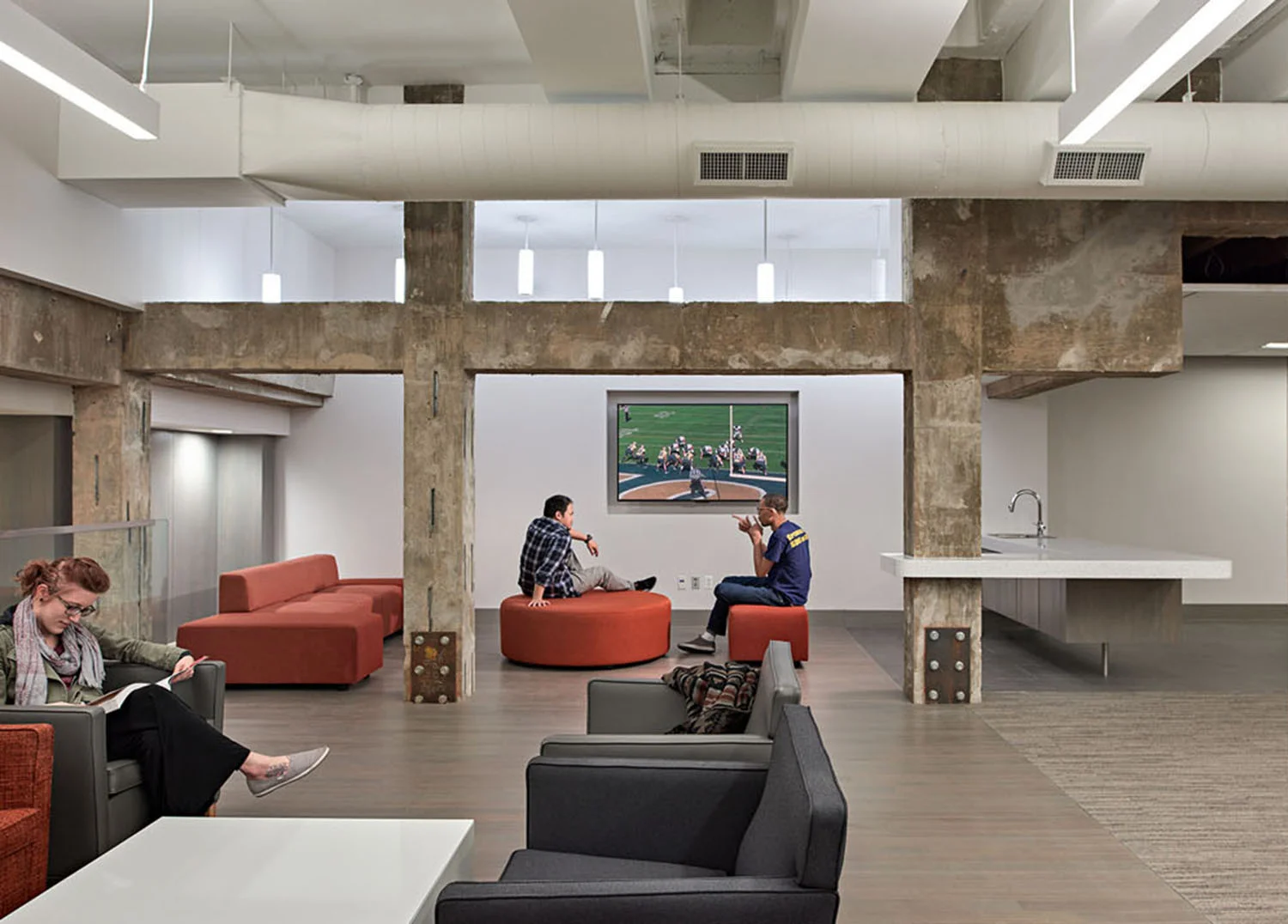 GU-STM-lounge 3X.jpg