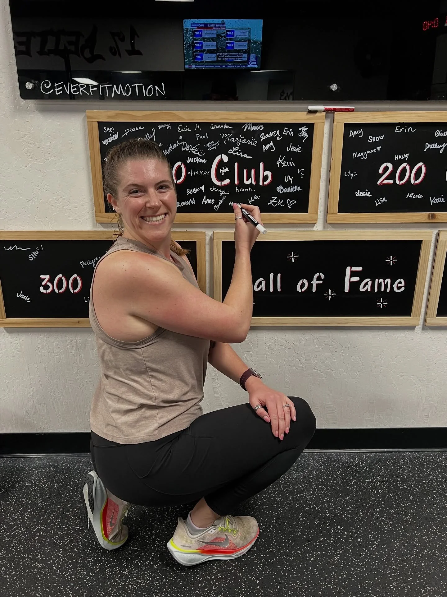 Congrats Julie! 💪

Another milestone hit, 100 classes! This week has been full of amazing accomplishments, and yours is no exception. Your dedication to showing up twice a week is paying off big time. We love seeing you crush upper body days and bri